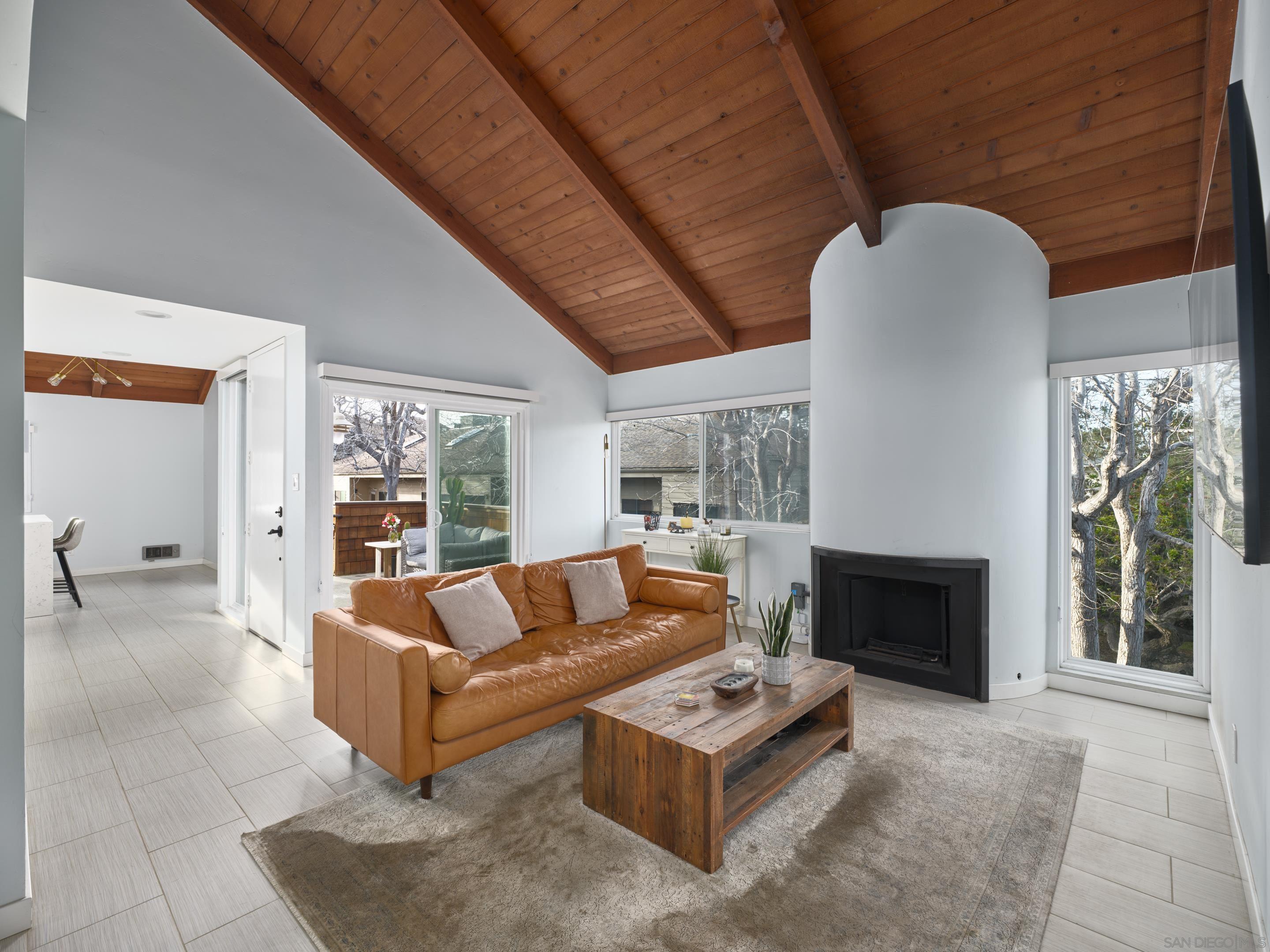 325 S Sierra Ave 20