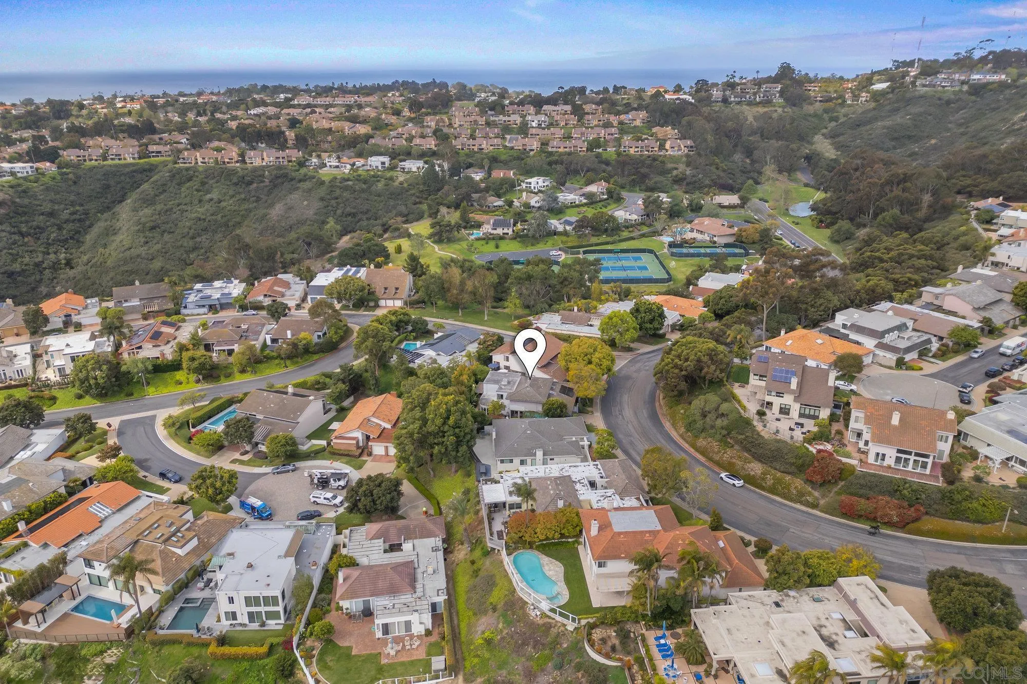 La Jolla, California 92037, United States, 4 Bedrooms Bedrooms, ,3 BathroomsBathrooms,Residential,Pending,109509