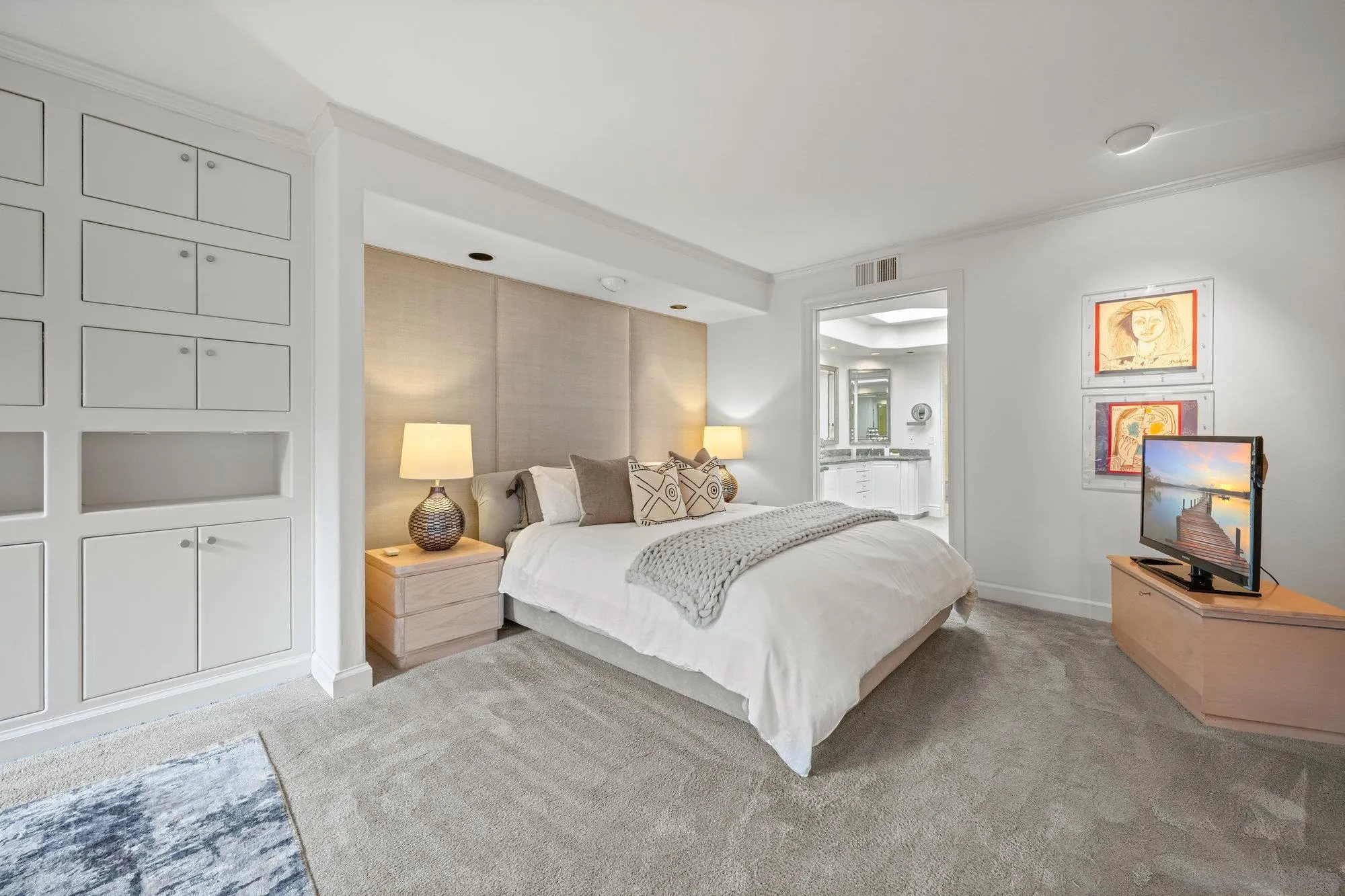 La Jolla, California 92037, United States, 4 Bedrooms Bedrooms, ,3 BathroomsBathrooms,Residential,Pending,109509