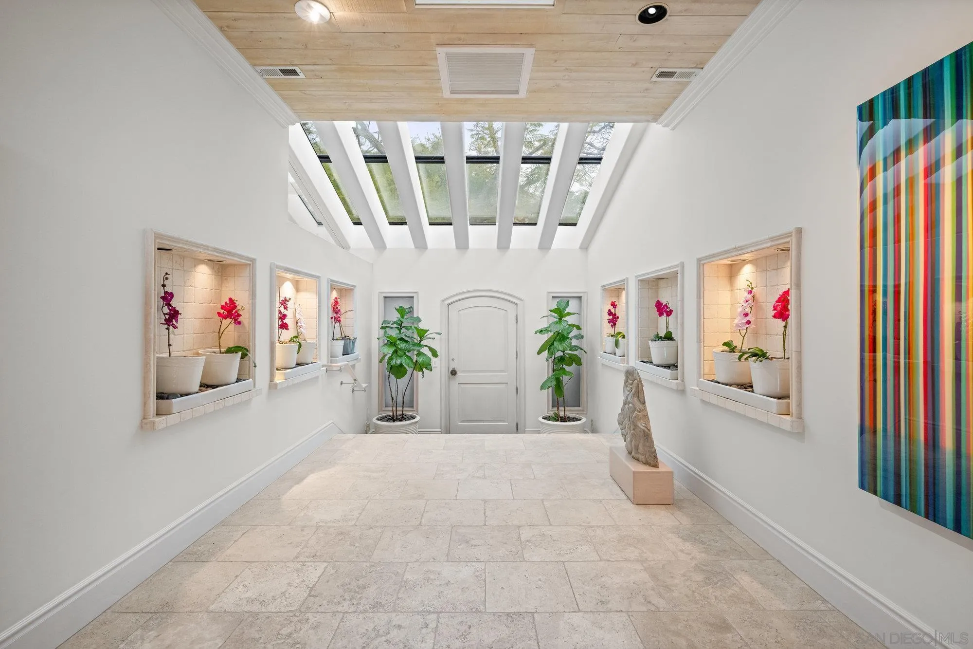 La Jolla, California 92037, United States, 4 Bedrooms Bedrooms, ,3 BathroomsBathrooms,Residential,Pending,109509