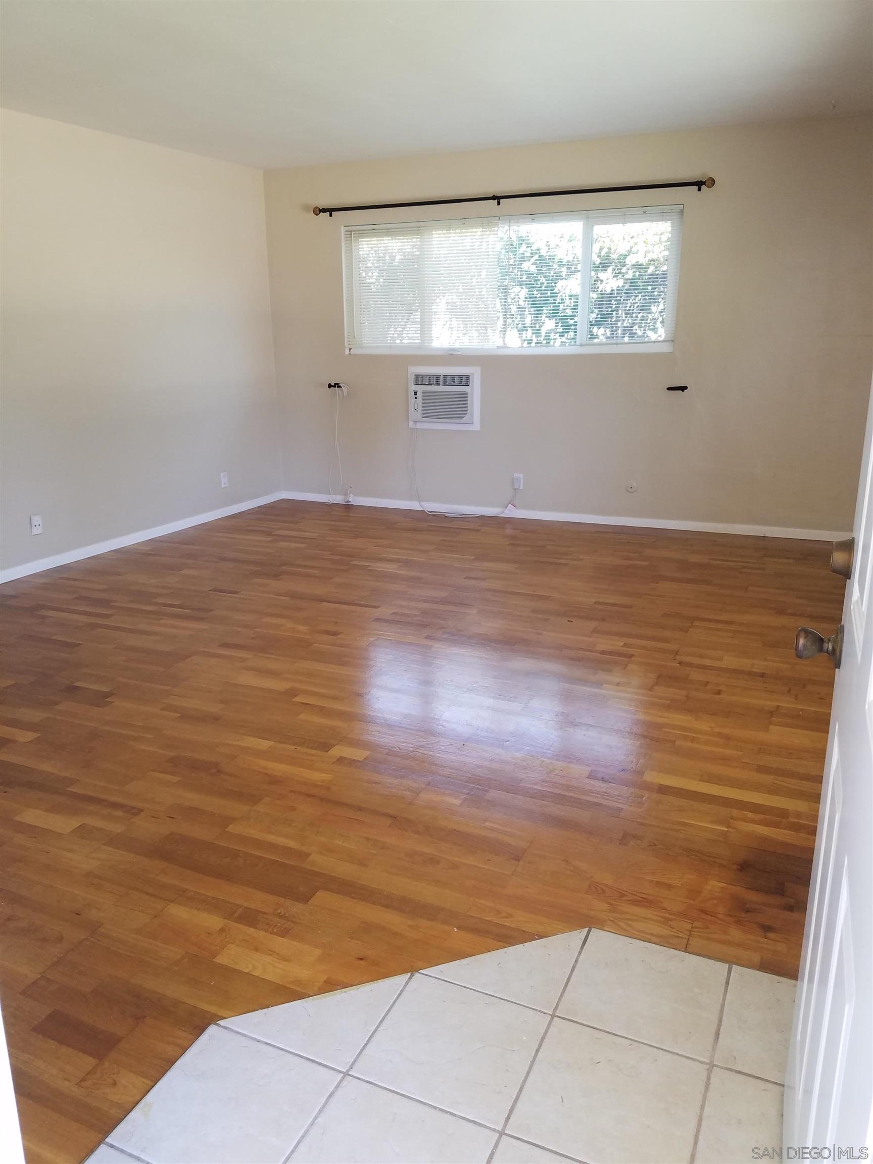 4662-64 Altadena Ave.