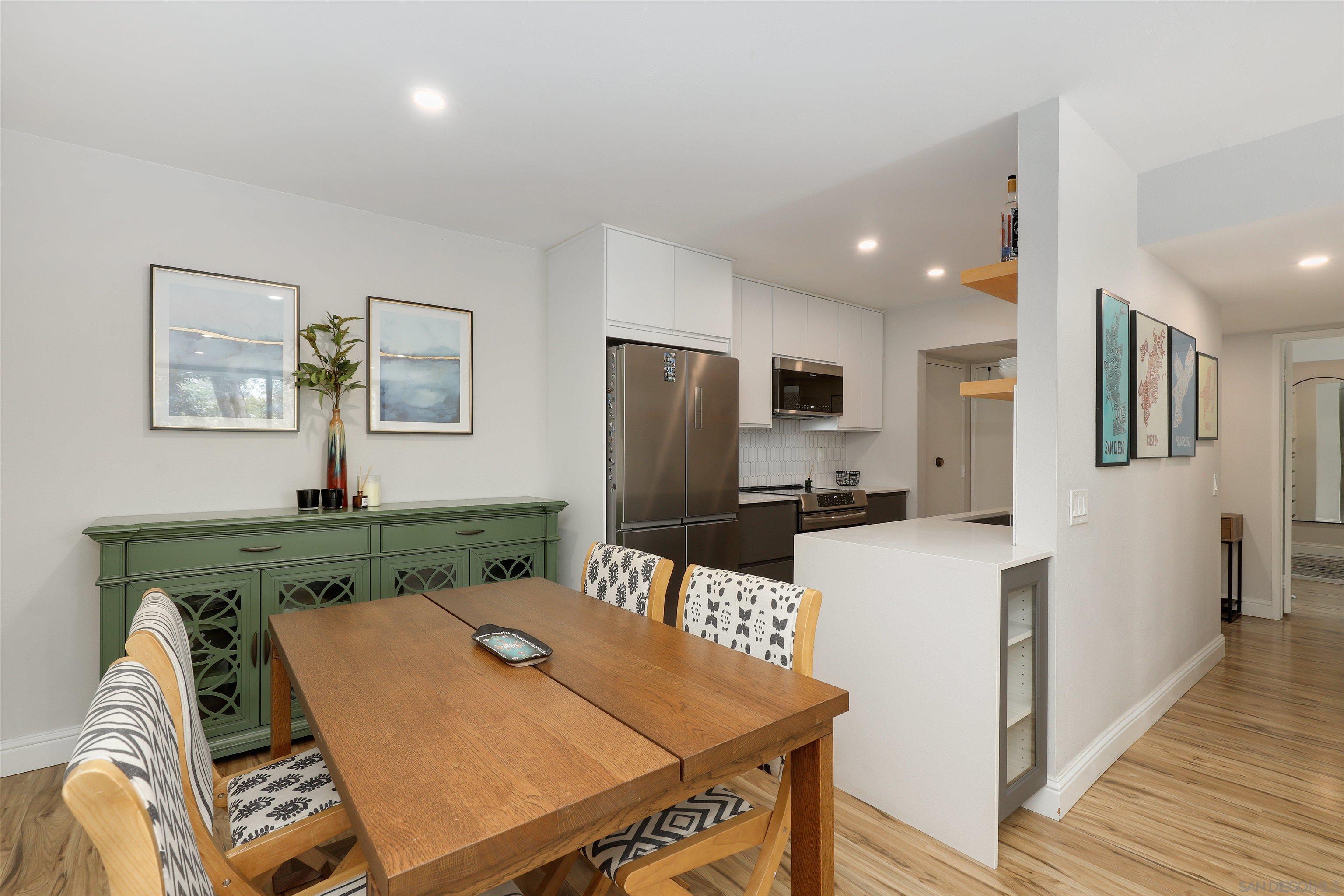 3825 Centre St 16