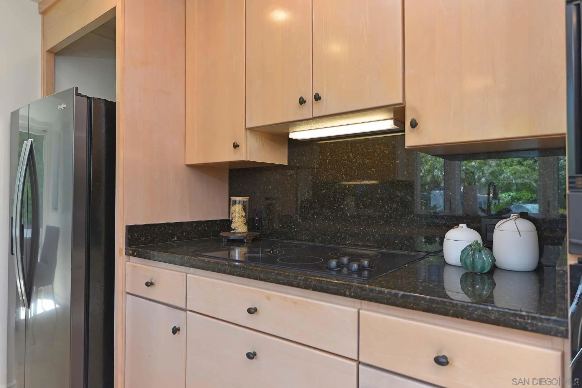 La Jolla, California 92037, United States, 3 Bedrooms Bedrooms, ,3 BathroomsBathrooms,Residential,Active,119257