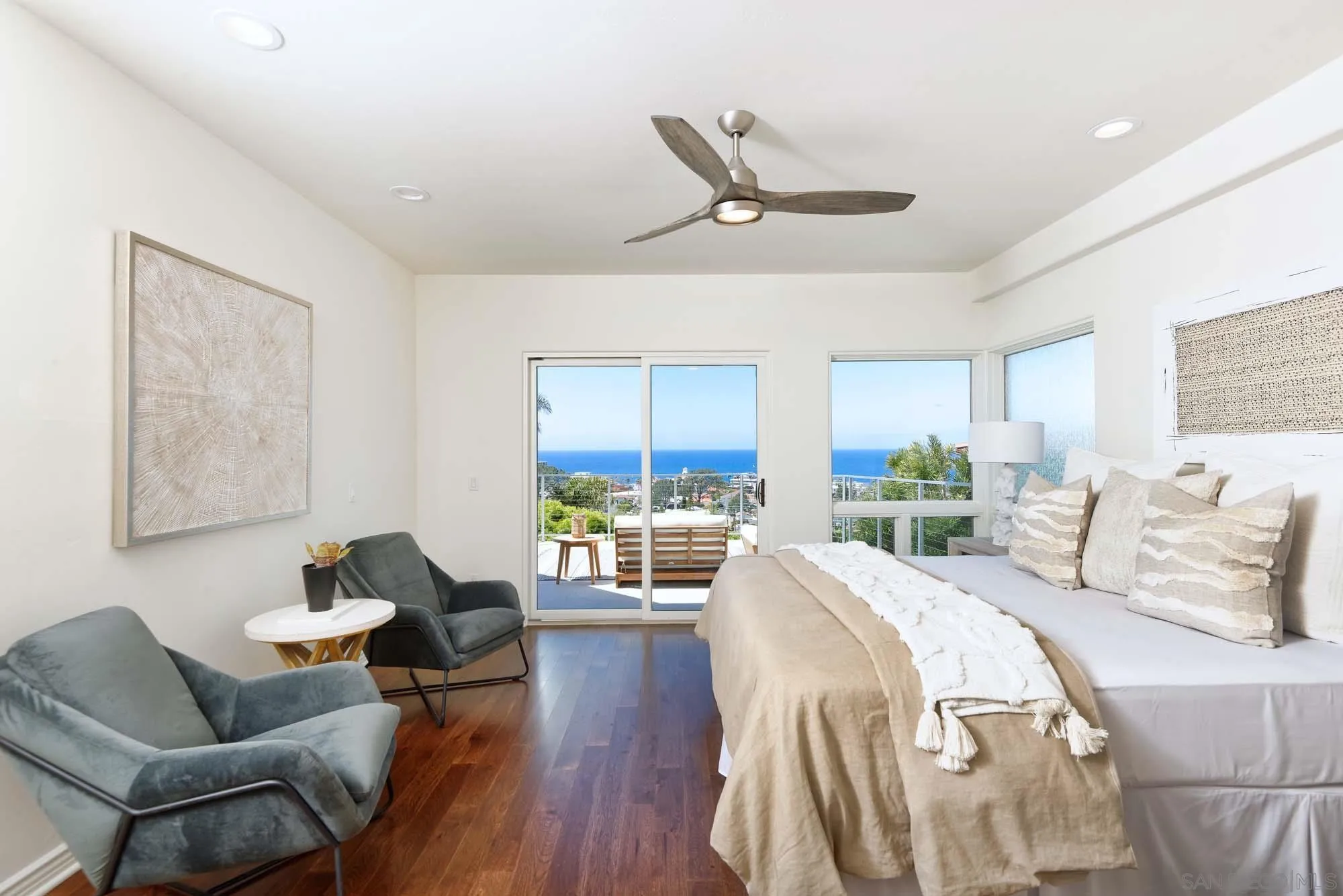 La Jolla, California 92037, United States, 3 Bedrooms Bedrooms, ,3 BathroomsBathrooms,Residential,Active,119257