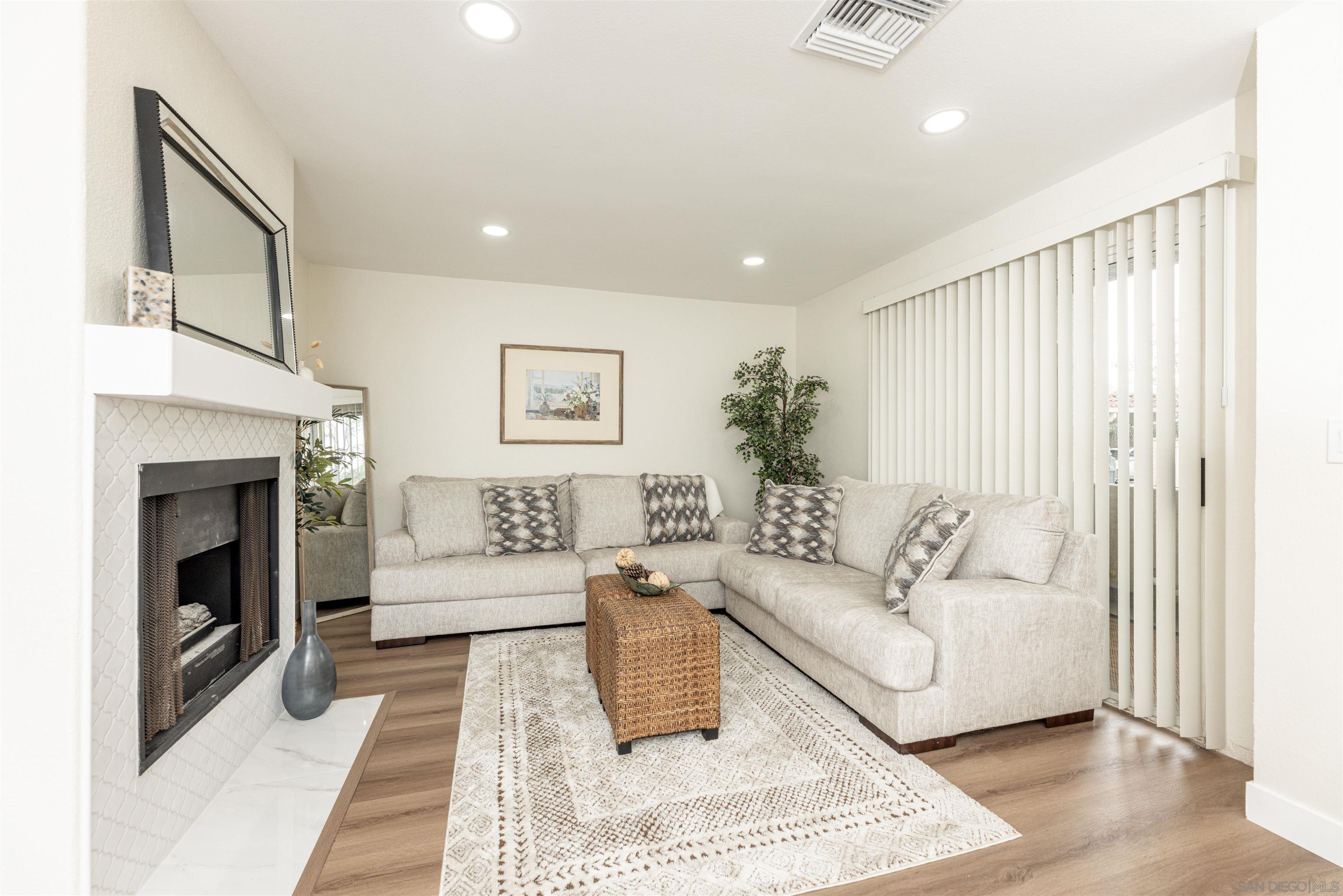 10646  Aderman Ave  Apt 21