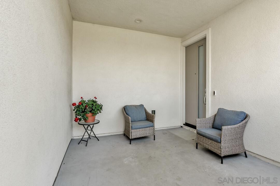 1842 Observation Way 3