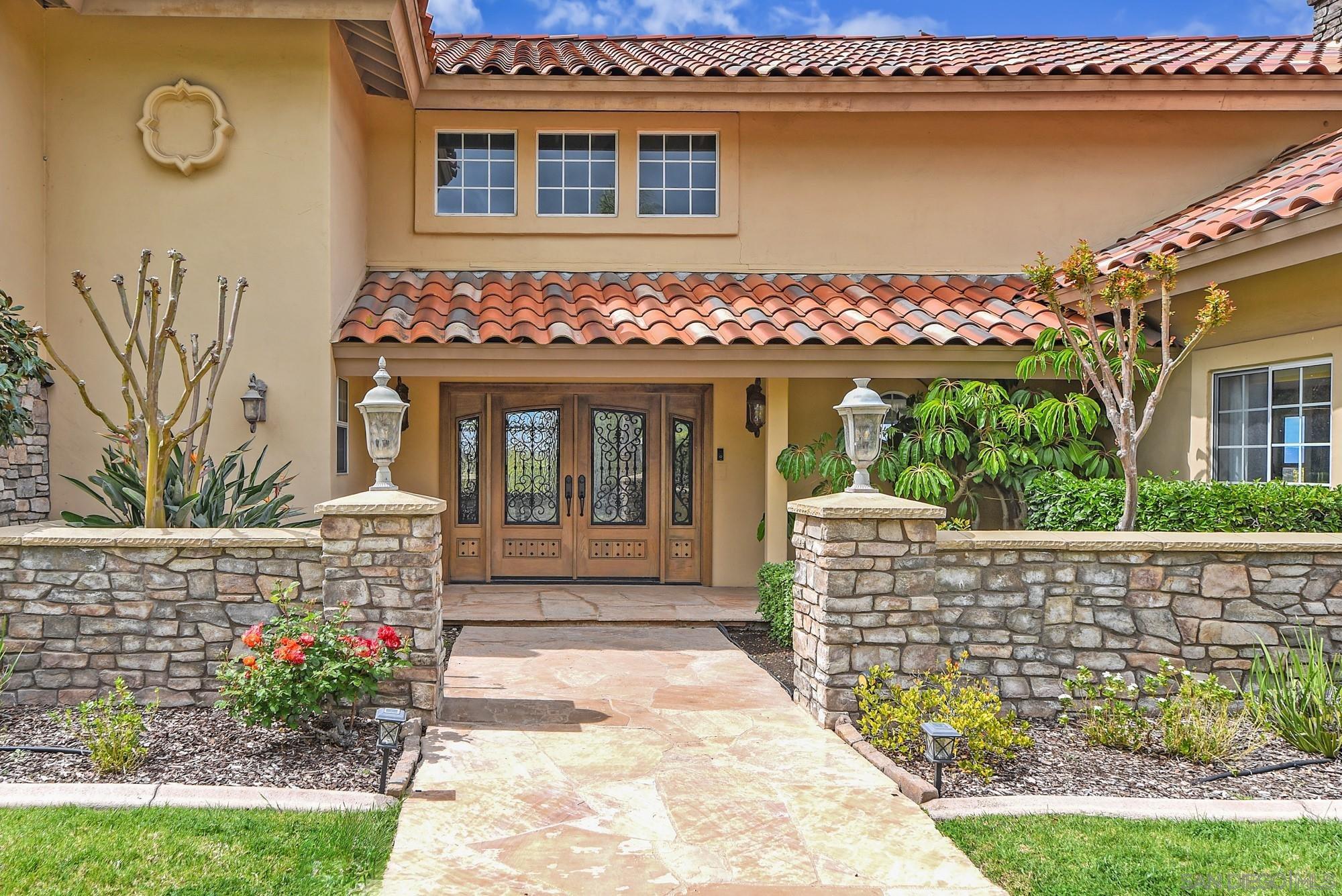 13000 Lomas Verdes Dr