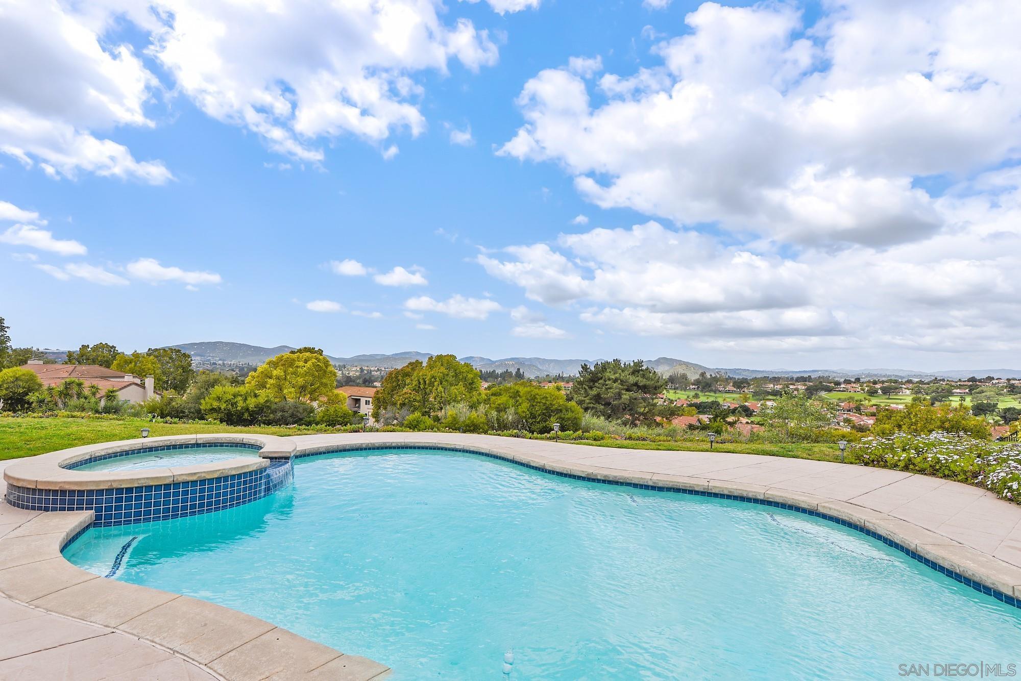 13000 Lomas Verdes Dr