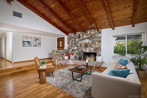 1641  Somerset Cardiff CA 92007