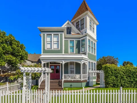 MLS: 250024534
