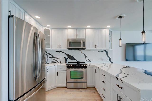 190 Del Mar Shores Terrace