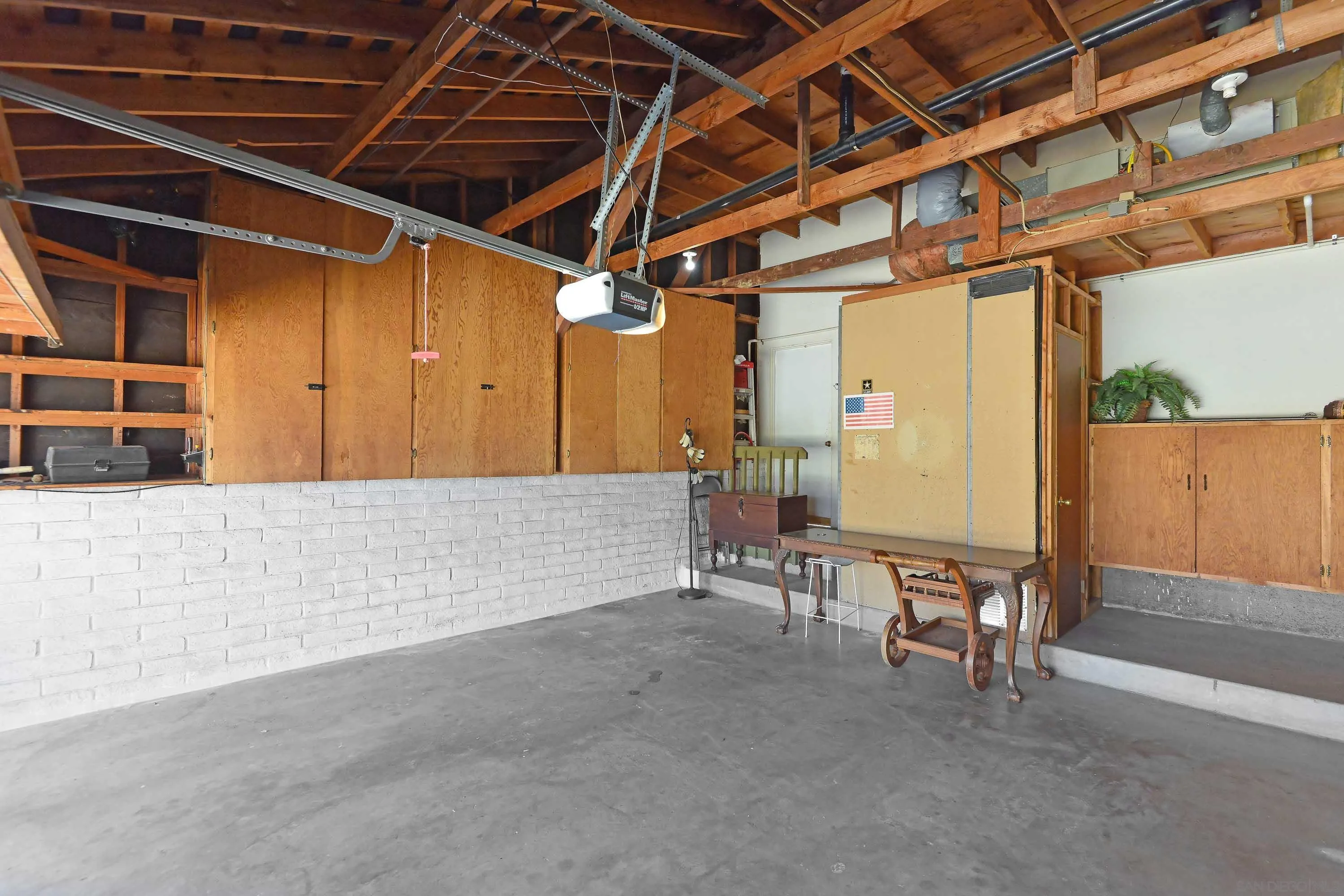 La Jolla, California 92037, United States, 2 Bedrooms Bedrooms, ,3 BathroomsBathrooms,Residential,Pending,103972