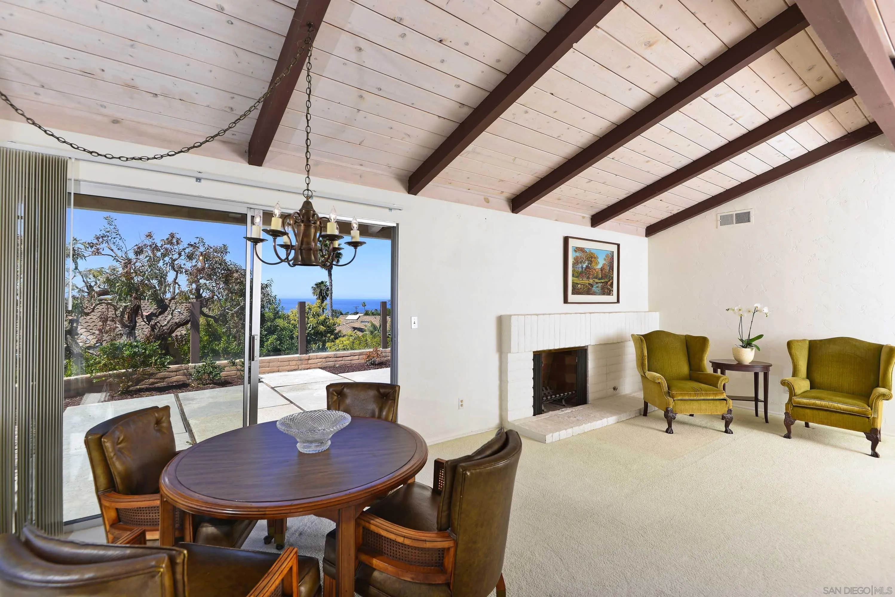 La Jolla, California 92037, United States, 2 Bedrooms Bedrooms, ,3 BathroomsBathrooms,Residential,Pending,103972