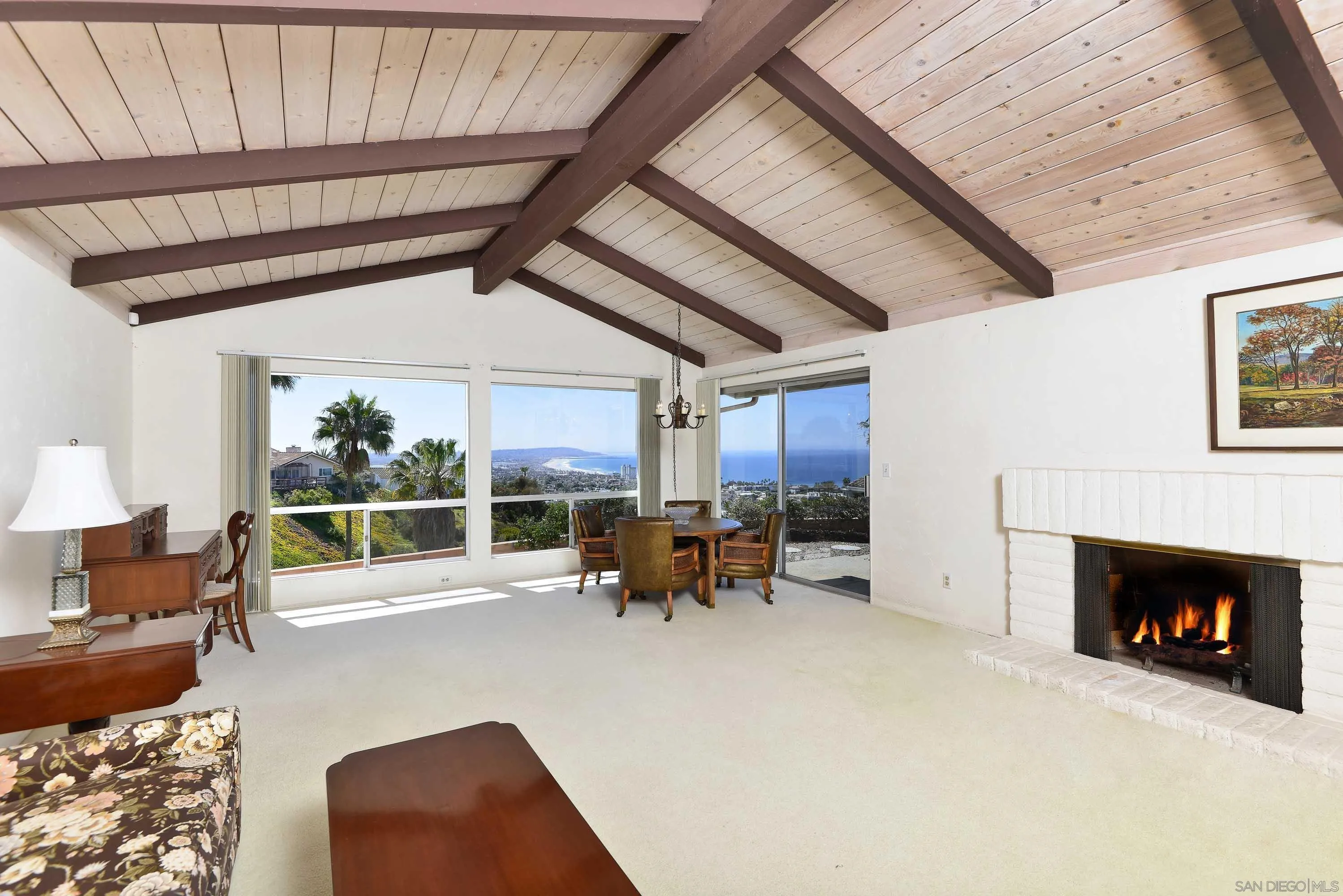 La Jolla, California 92037, United States, 2 Bedrooms Bedrooms, ,3 BathroomsBathrooms,Residential,Pending,103972