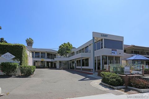 1237  Camino Del Mar Del Mar CA 92014