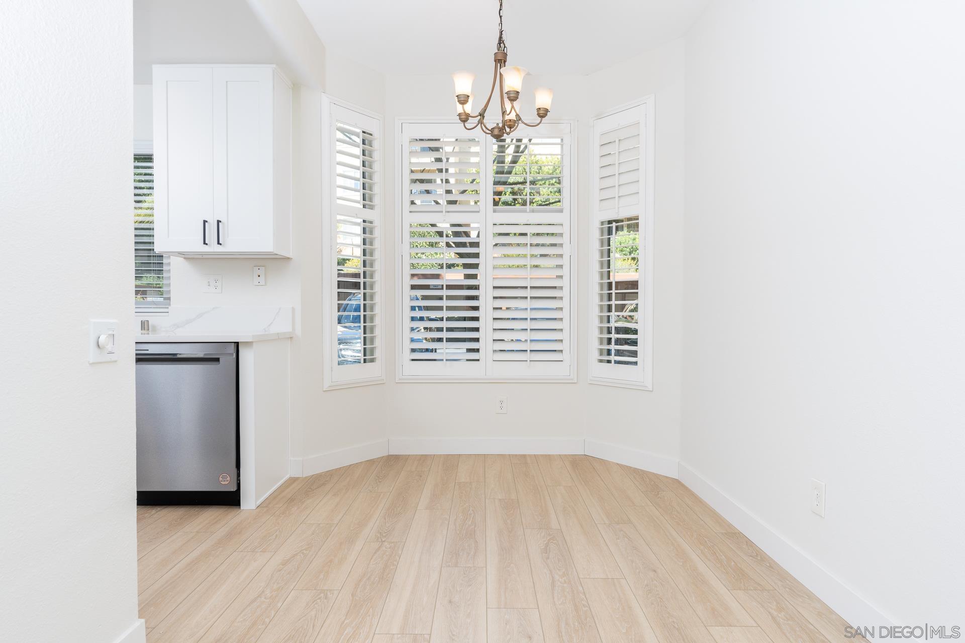 4045 Carmel View Rd 95