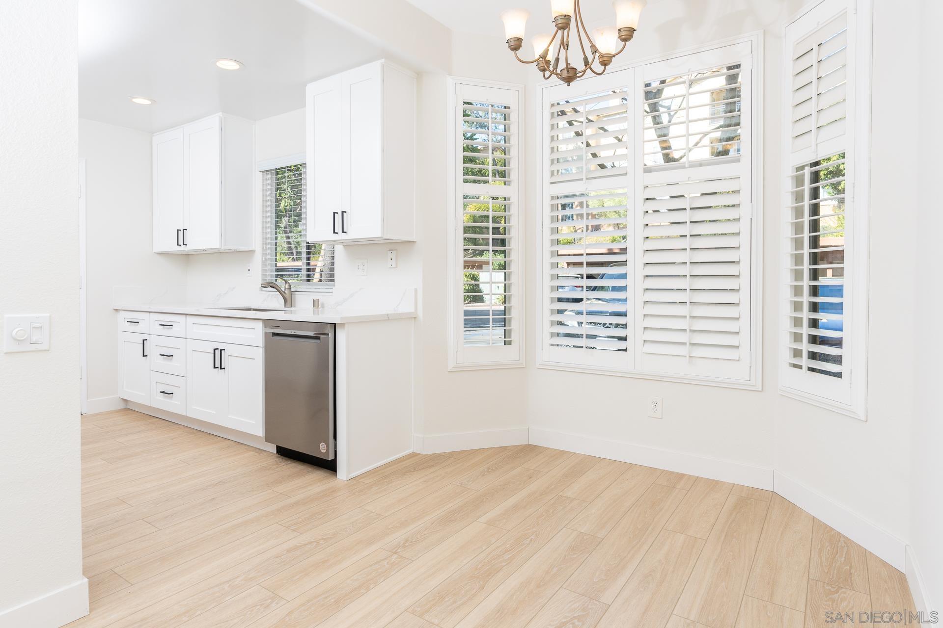 4045 Carmel View Rd 95