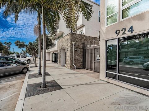 924  Hornblend  302 San Diego CA 92109