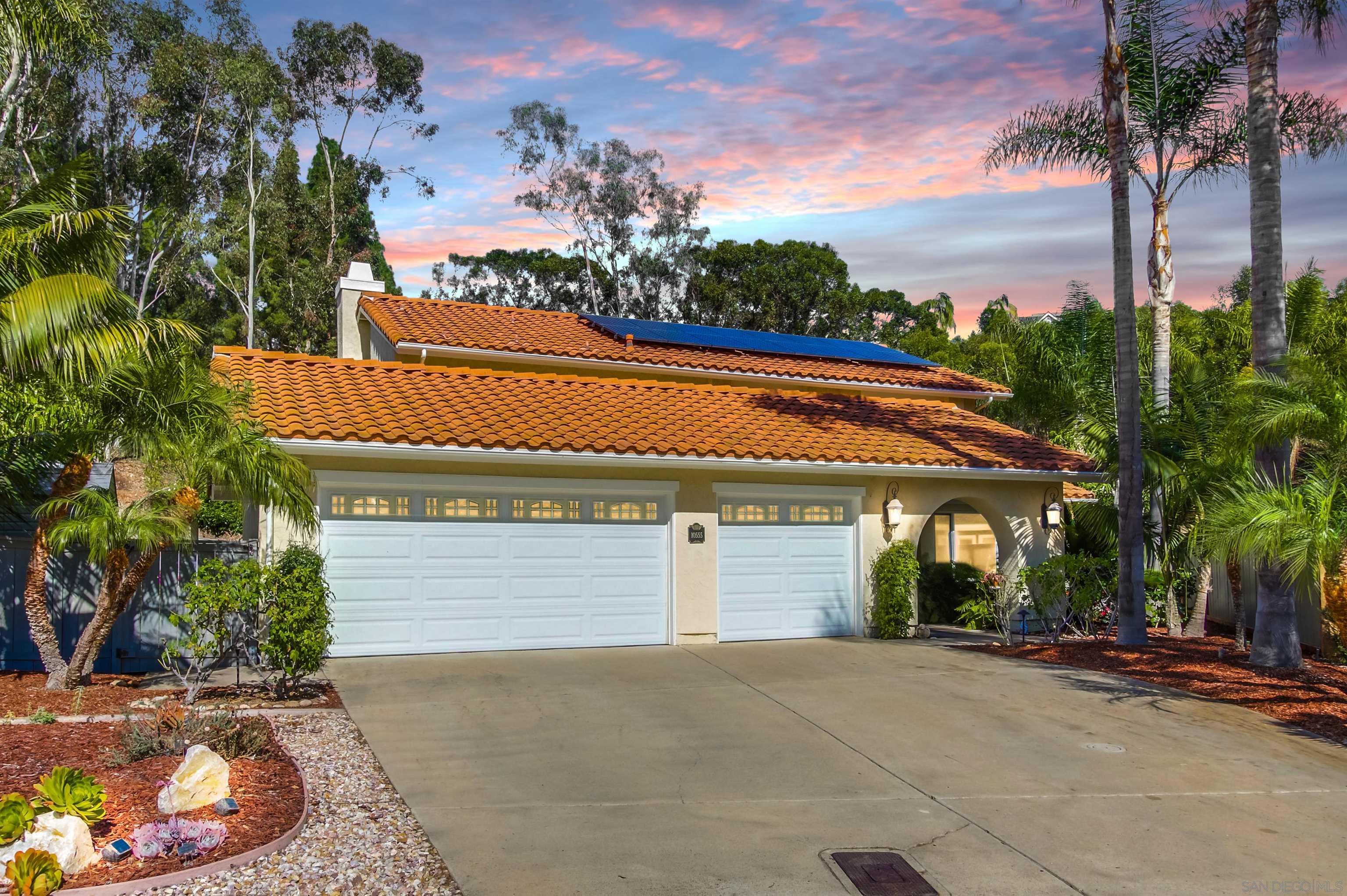 10555 Pine Falls Ct