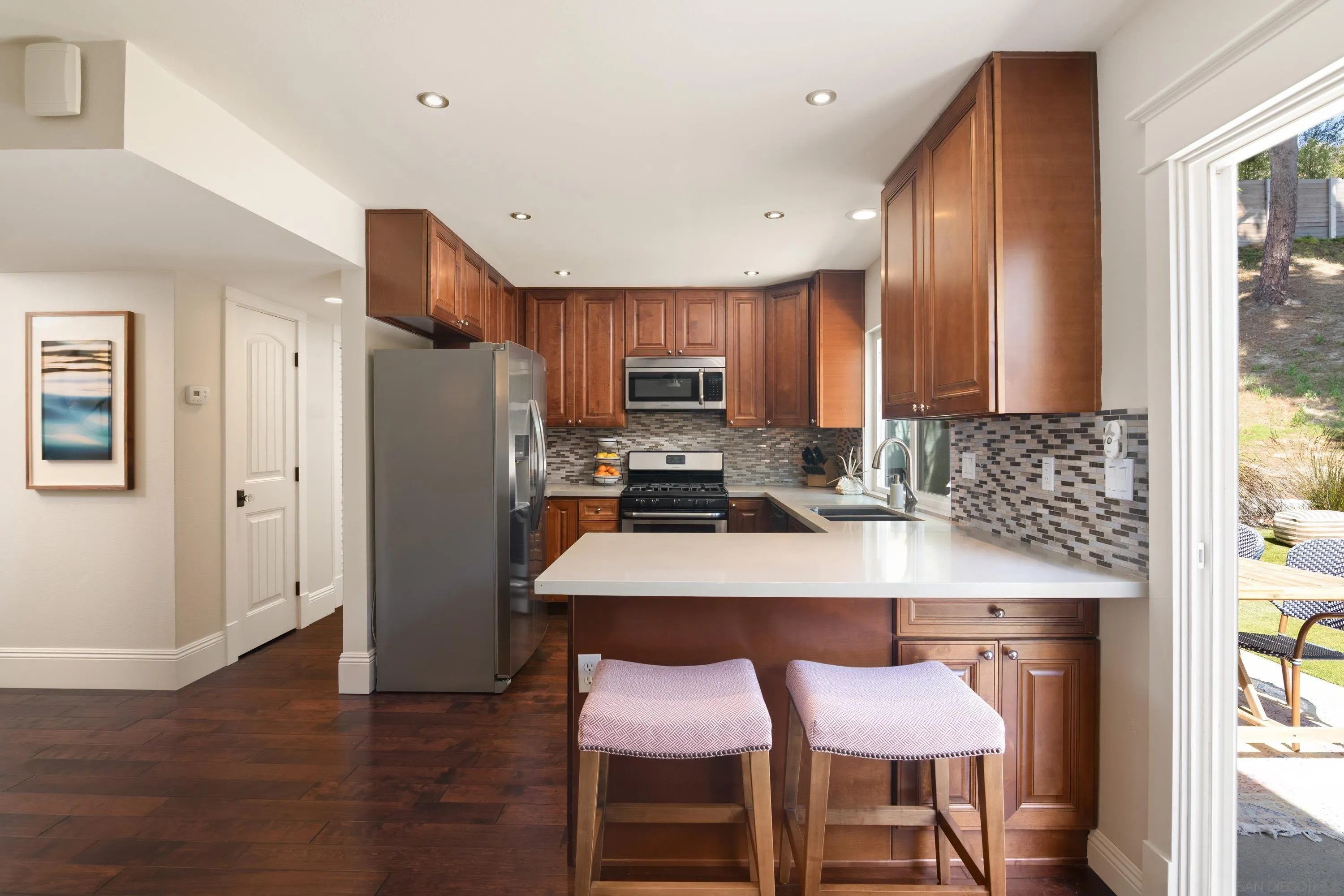 Carlsbad, California 92008, United States, 4 Bedrooms Bedrooms, ,3 BathroomsBathrooms,Residential,Pending,136490