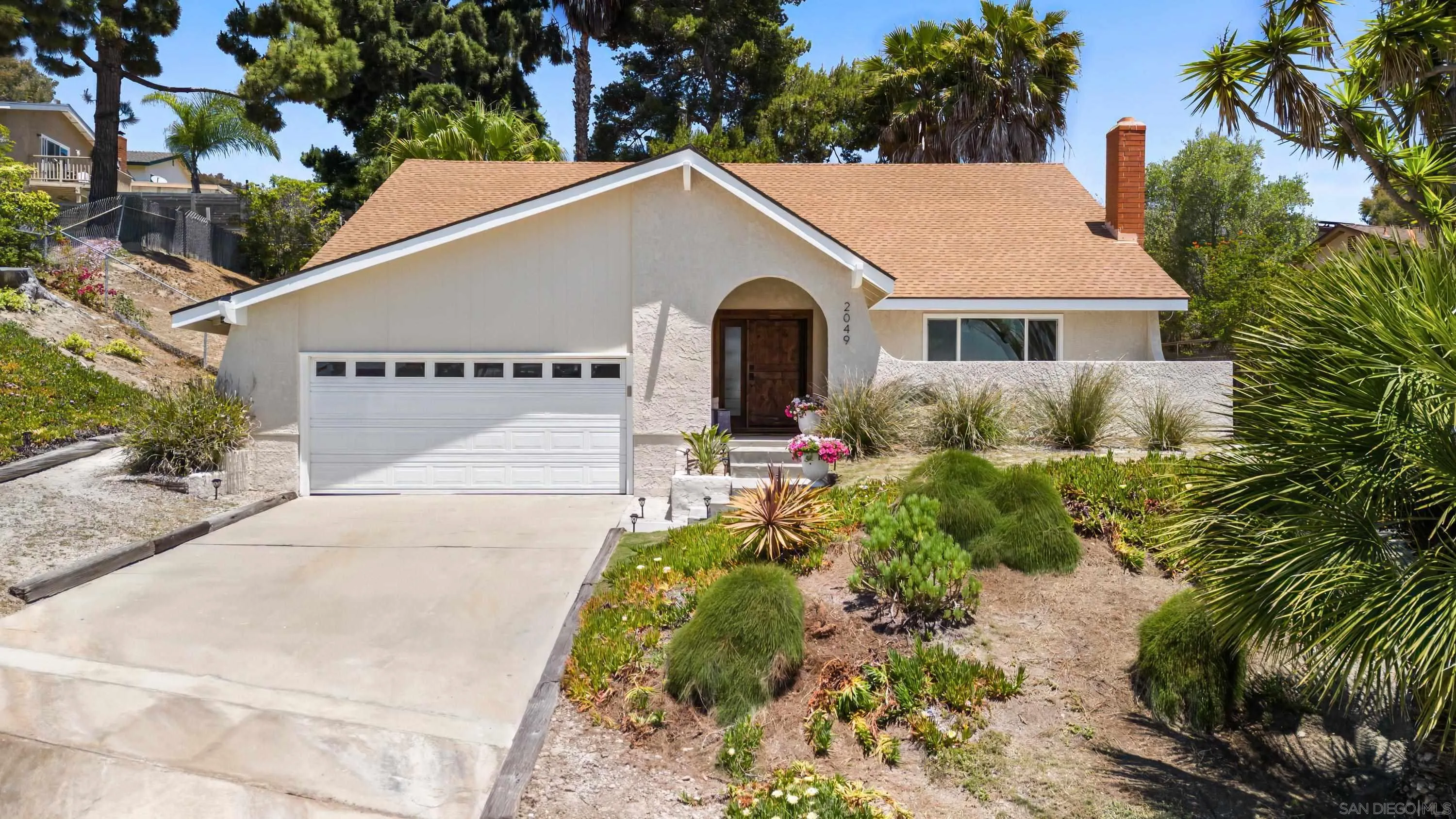 Carlsbad, California 92008, United States, 4 Bedrooms Bedrooms, ,3 BathroomsBathrooms,Residential,Pending,136490