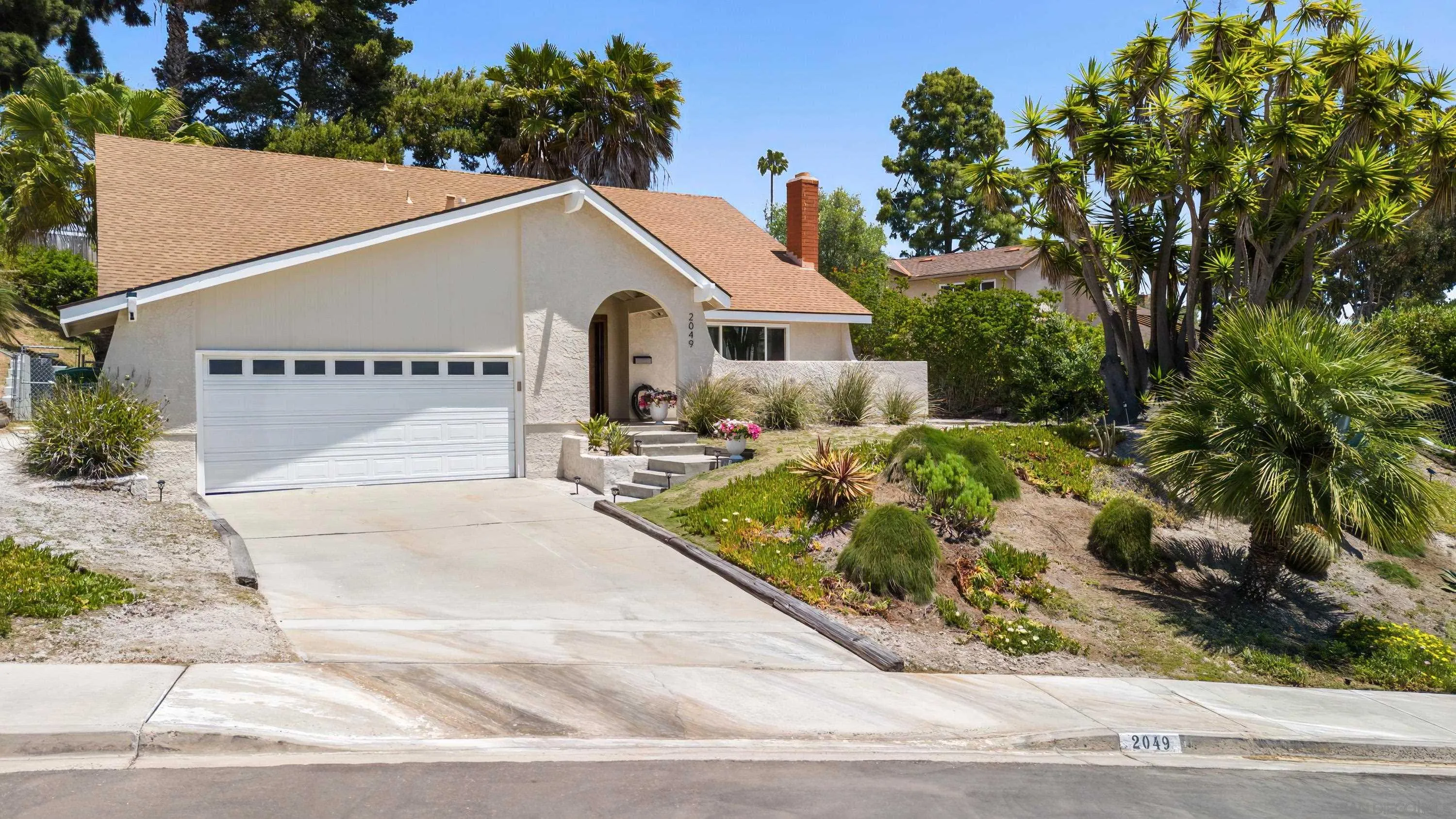 Carlsbad, California 92008, United States, 4 Bedrooms Bedrooms, ,3 BathroomsBathrooms,Residential,Pending,136490