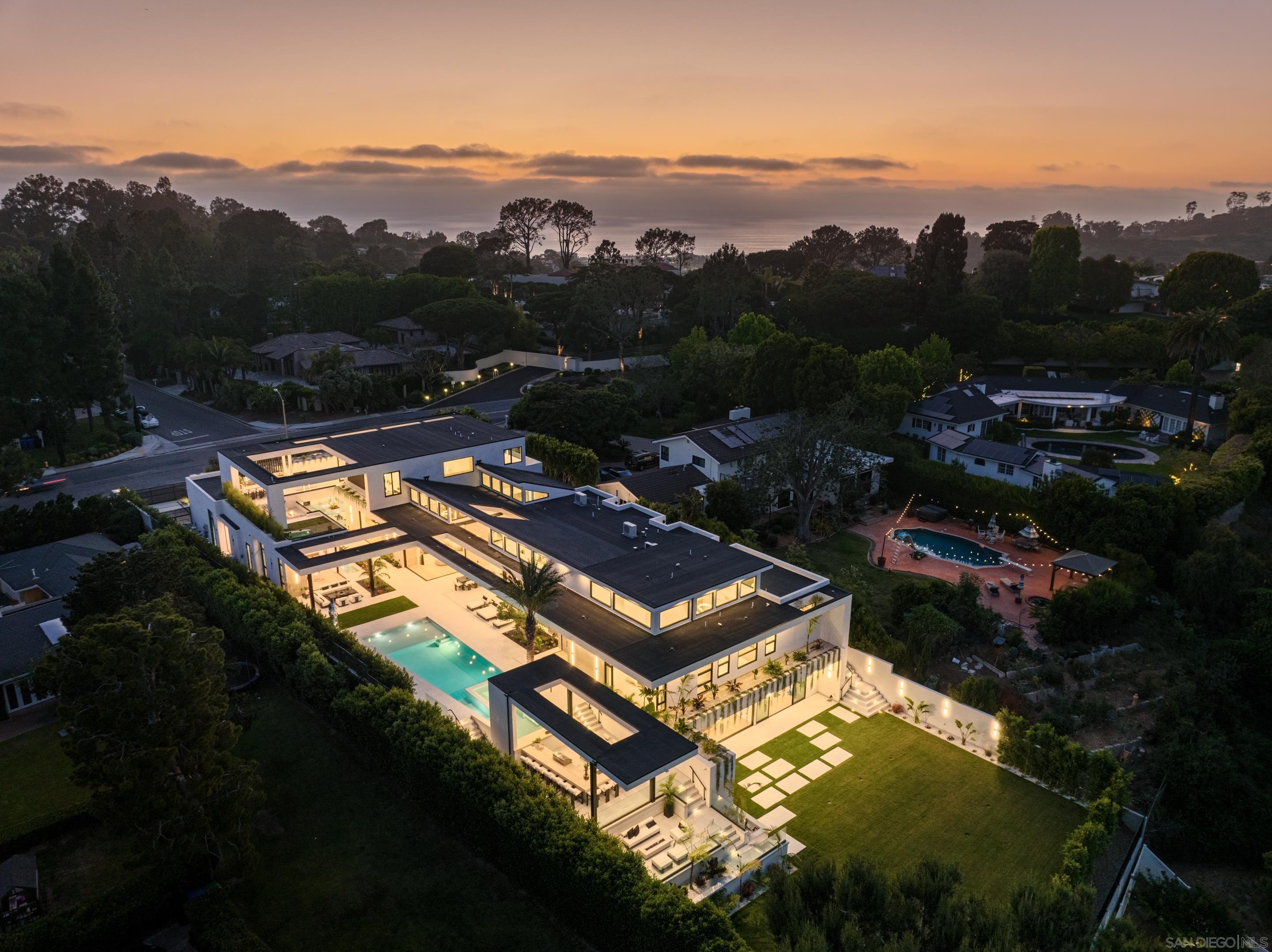 La Jolla,CA- $24,950,000