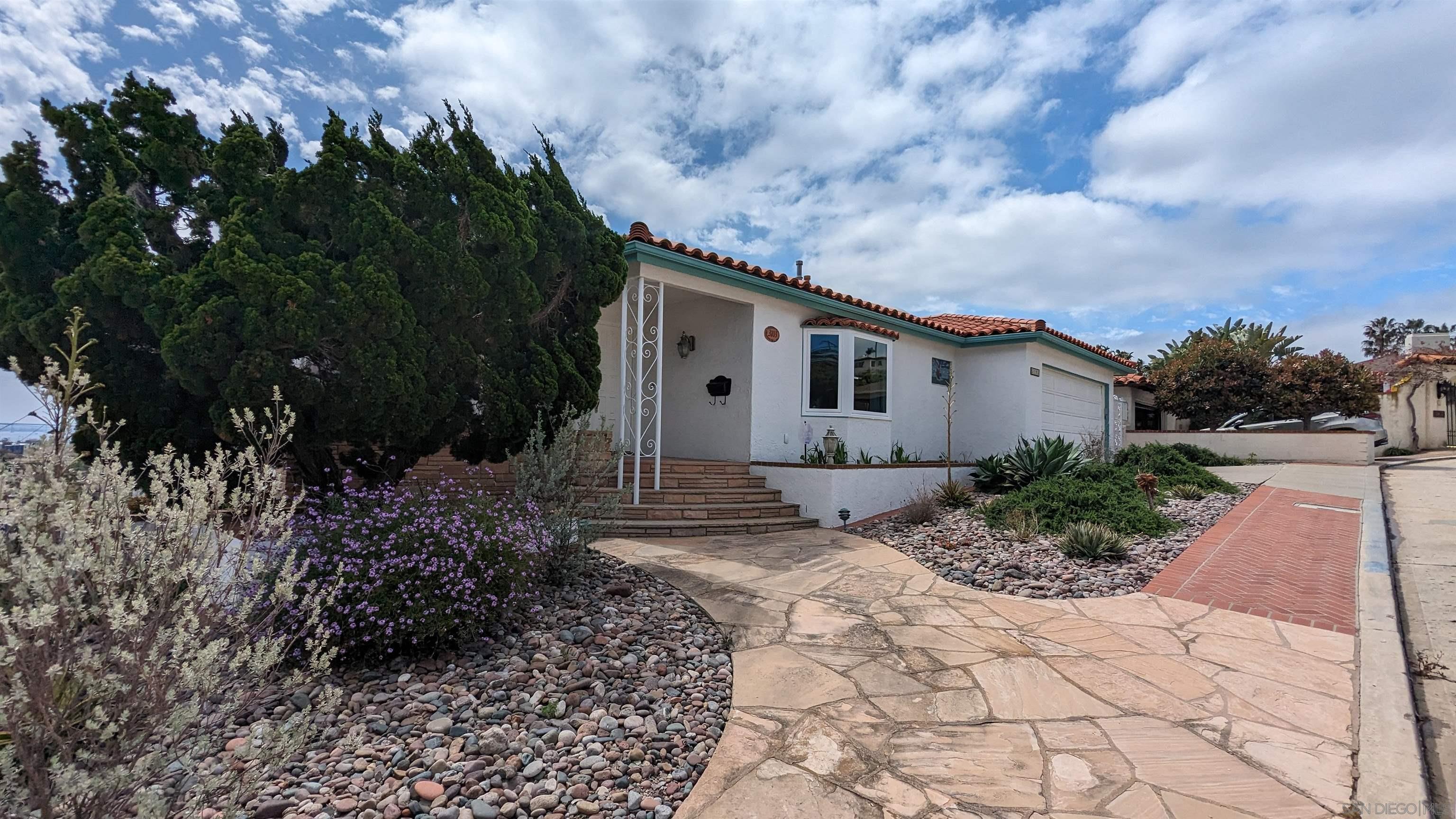3103 Edith Ln