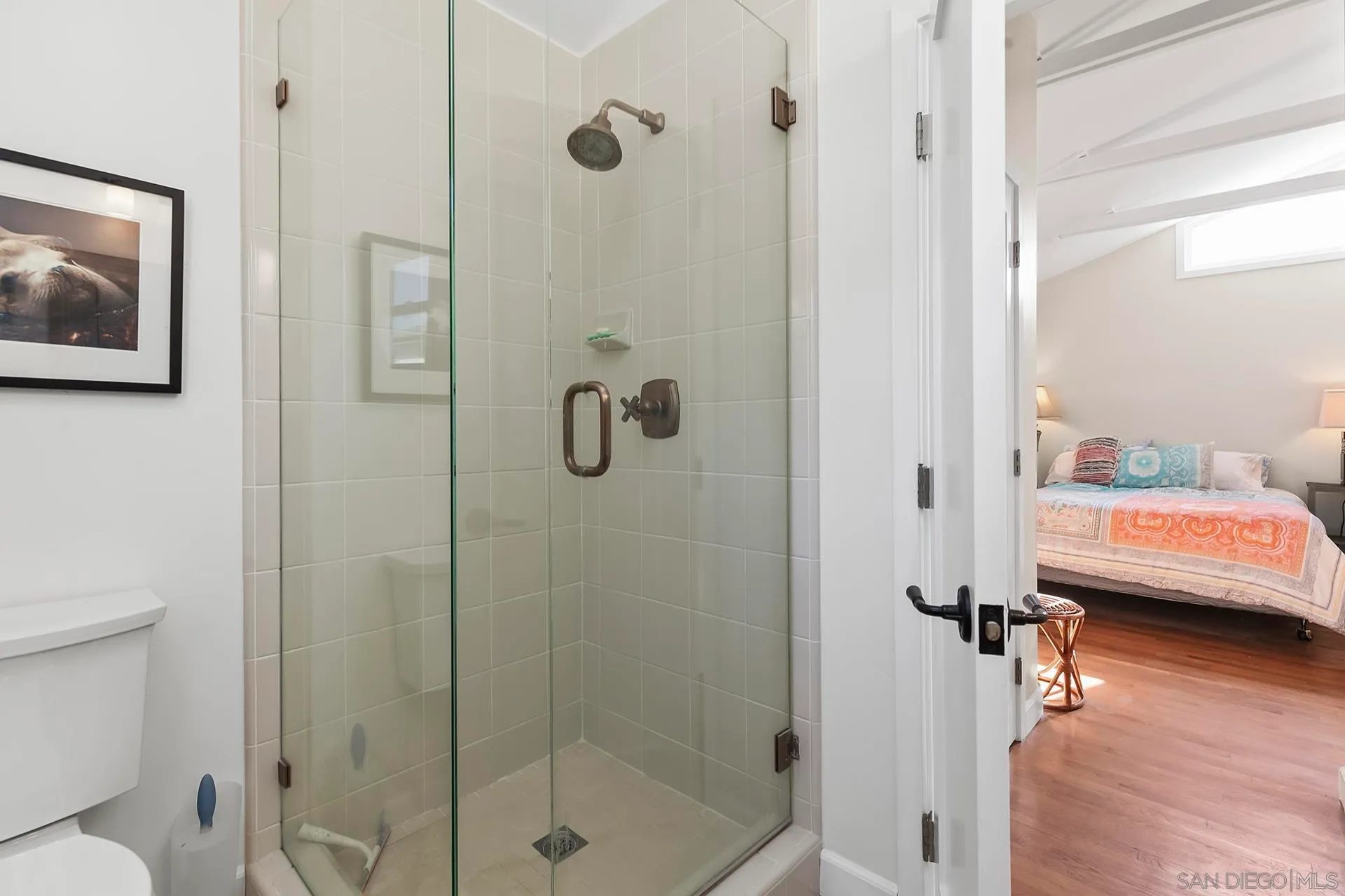 La Jolla, California 92037, United States, 4 Bedrooms Bedrooms, ,2 BathroomsBathrooms,Residential,Active,17540