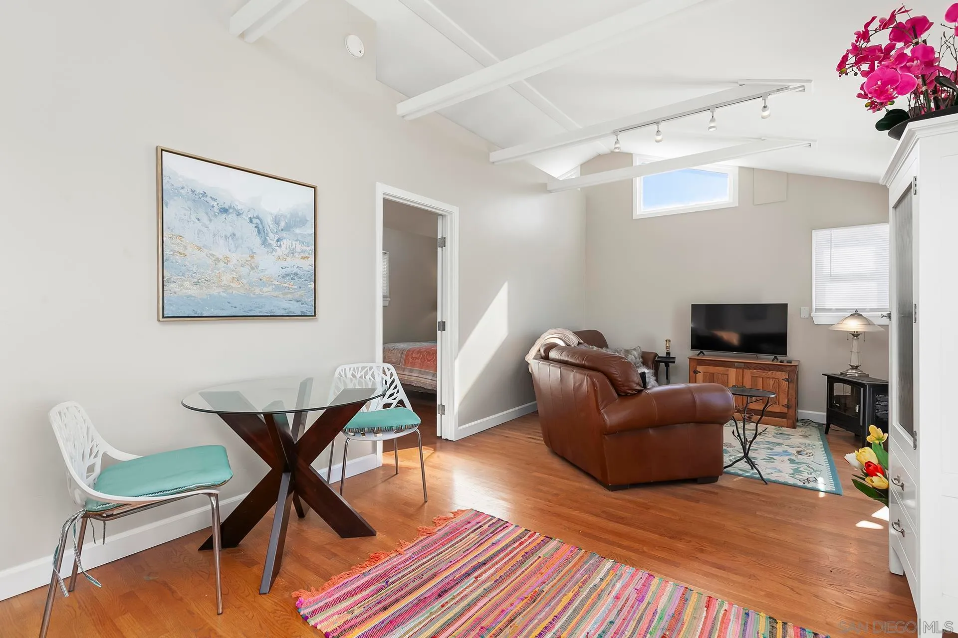 La Jolla, California 92037, United States, 4 Bedrooms Bedrooms, ,2 BathroomsBathrooms,Residential,Active,17540