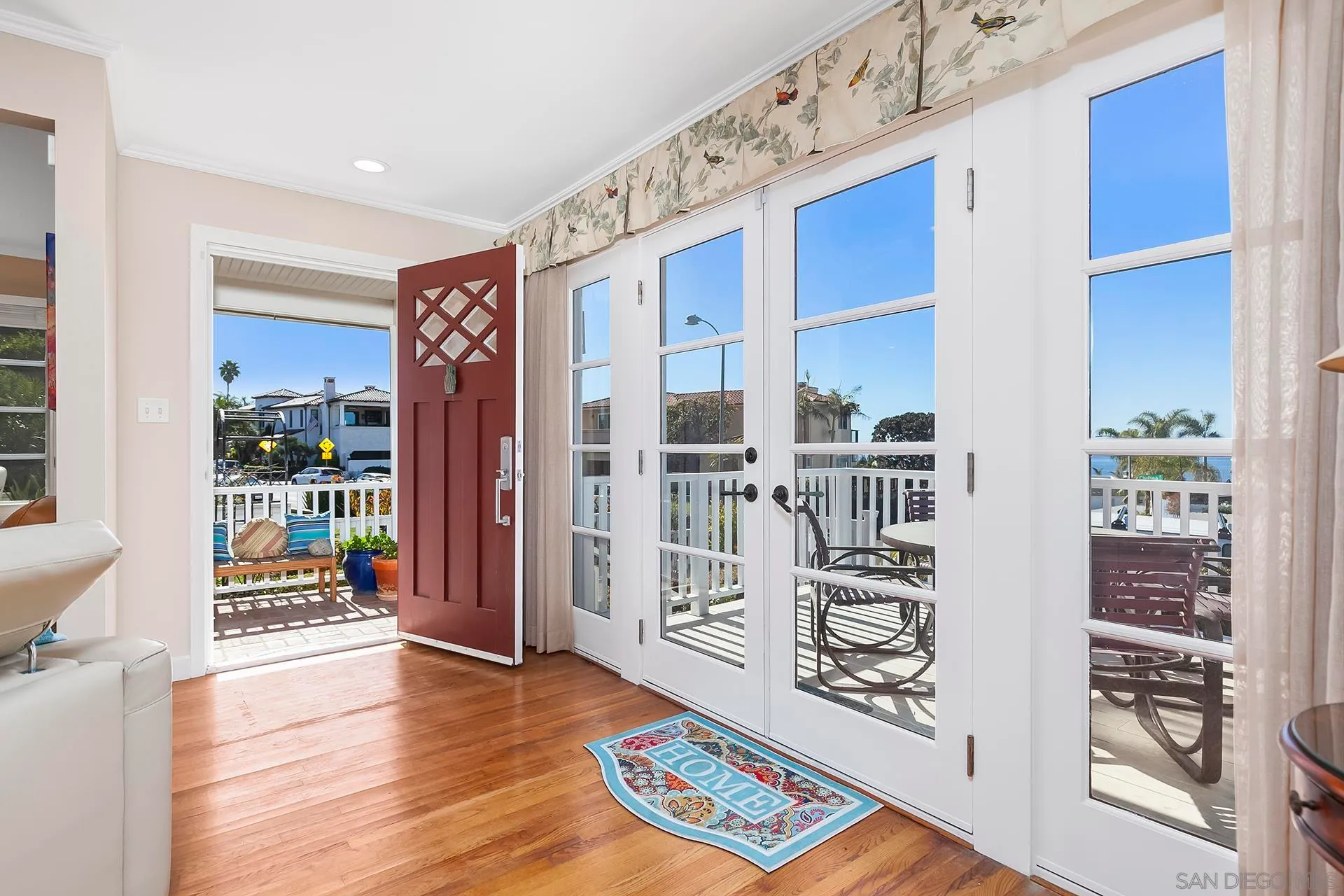 La Jolla, California 92037, United States, 4 Bedrooms Bedrooms, ,2 BathroomsBathrooms,Residential,Active,17540