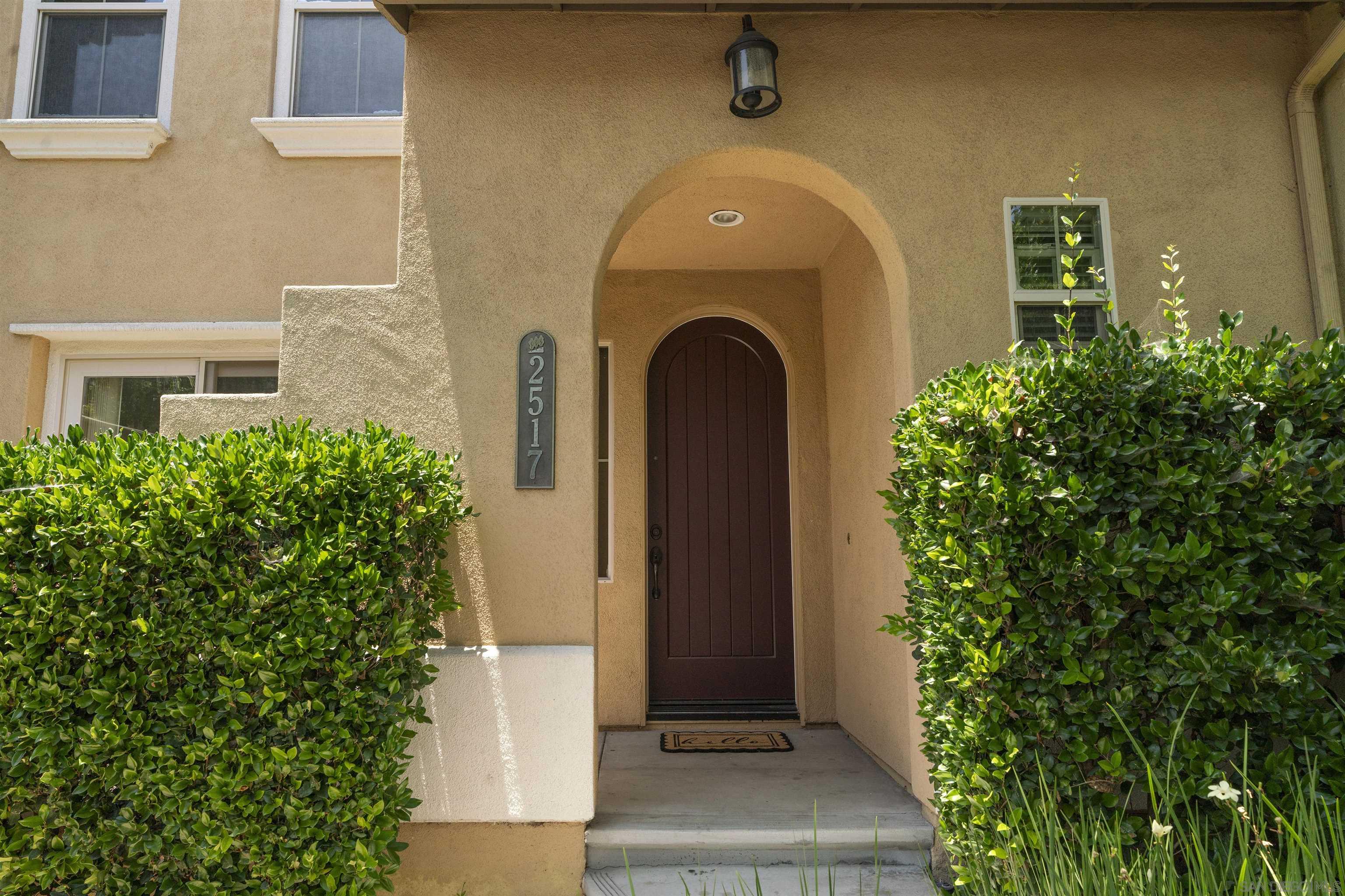 2517 Escala Circle