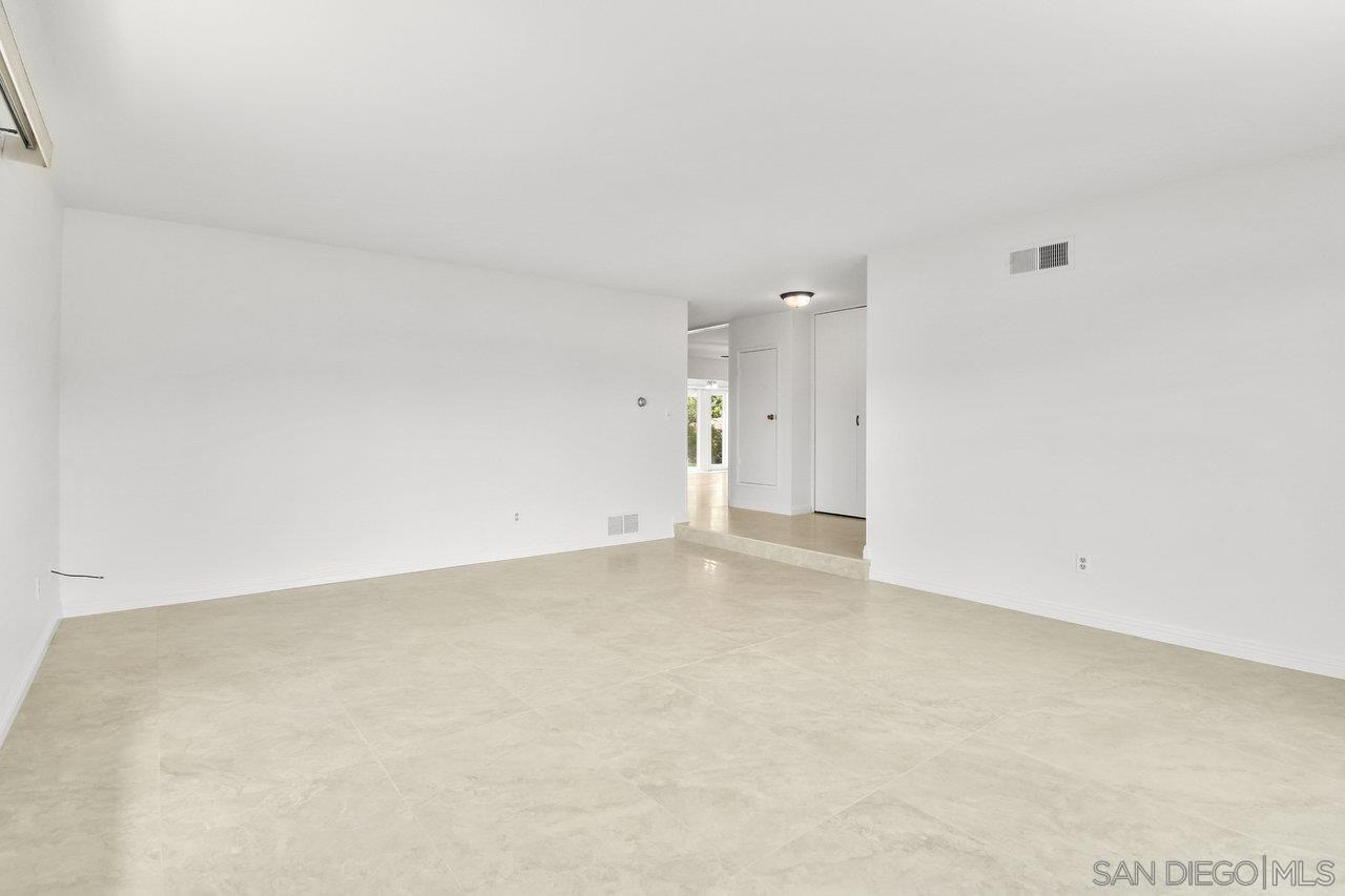 2118 Hanford