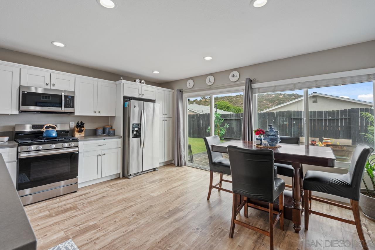 13637 Los Olivos Ave