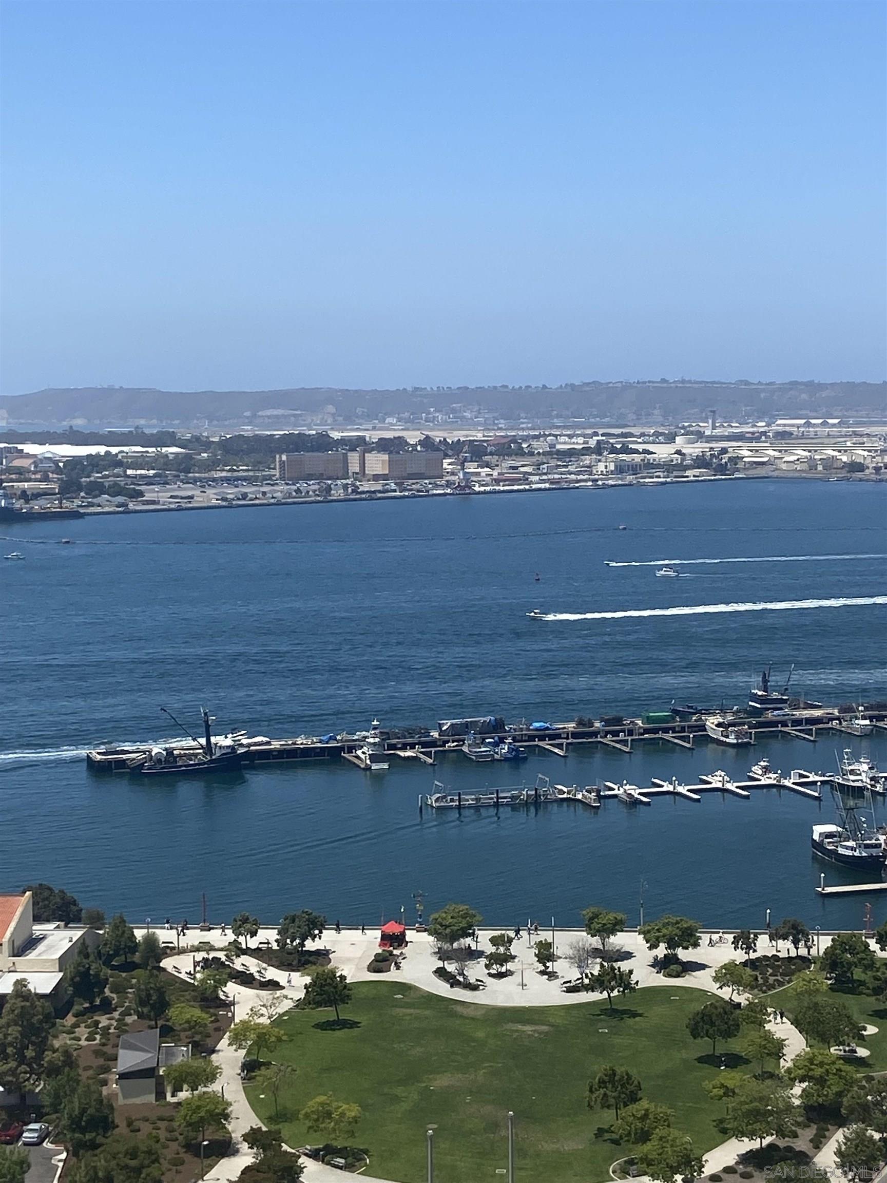 700 W Harbor 2501