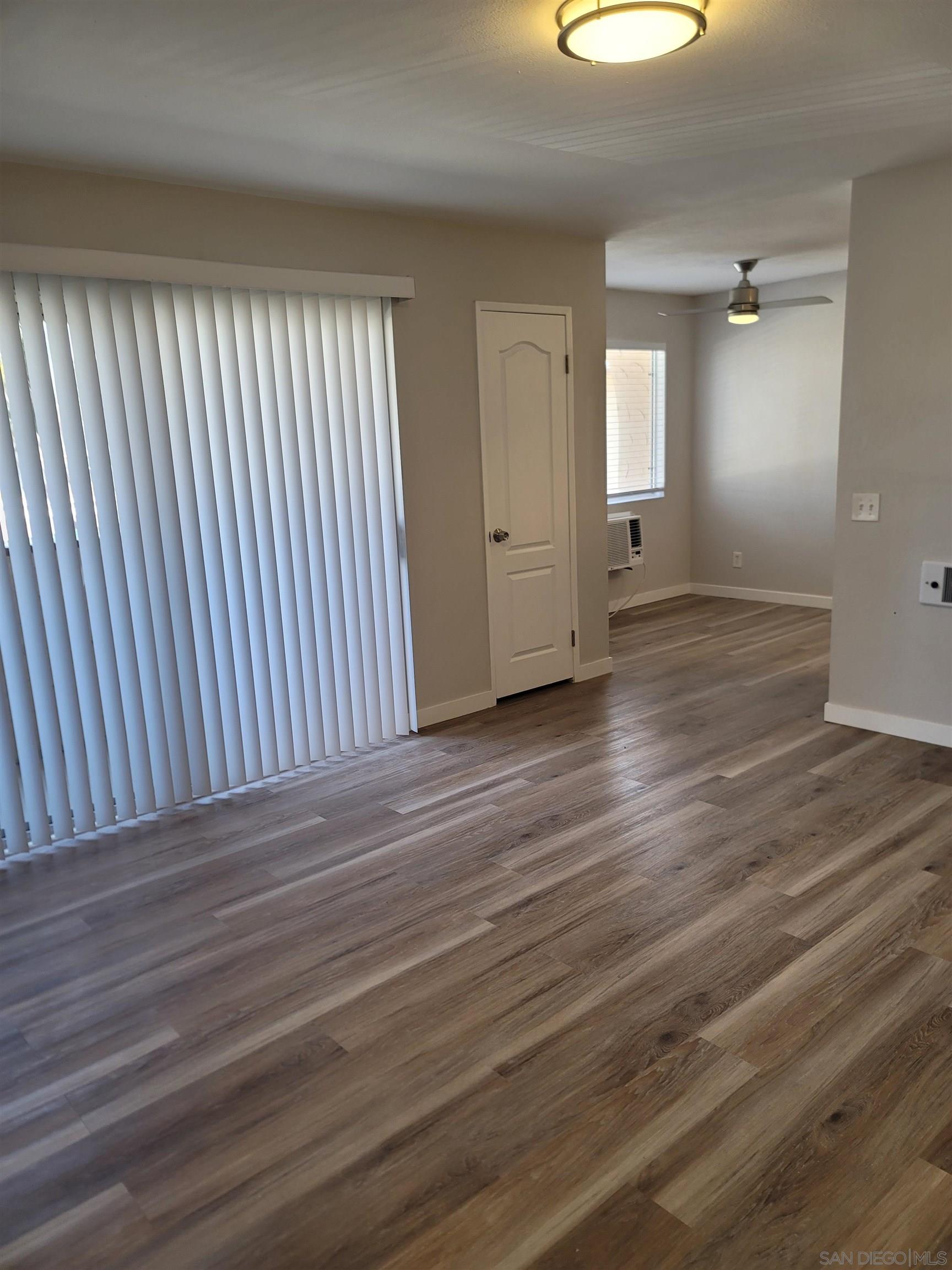 3557 Kenora Dr 22