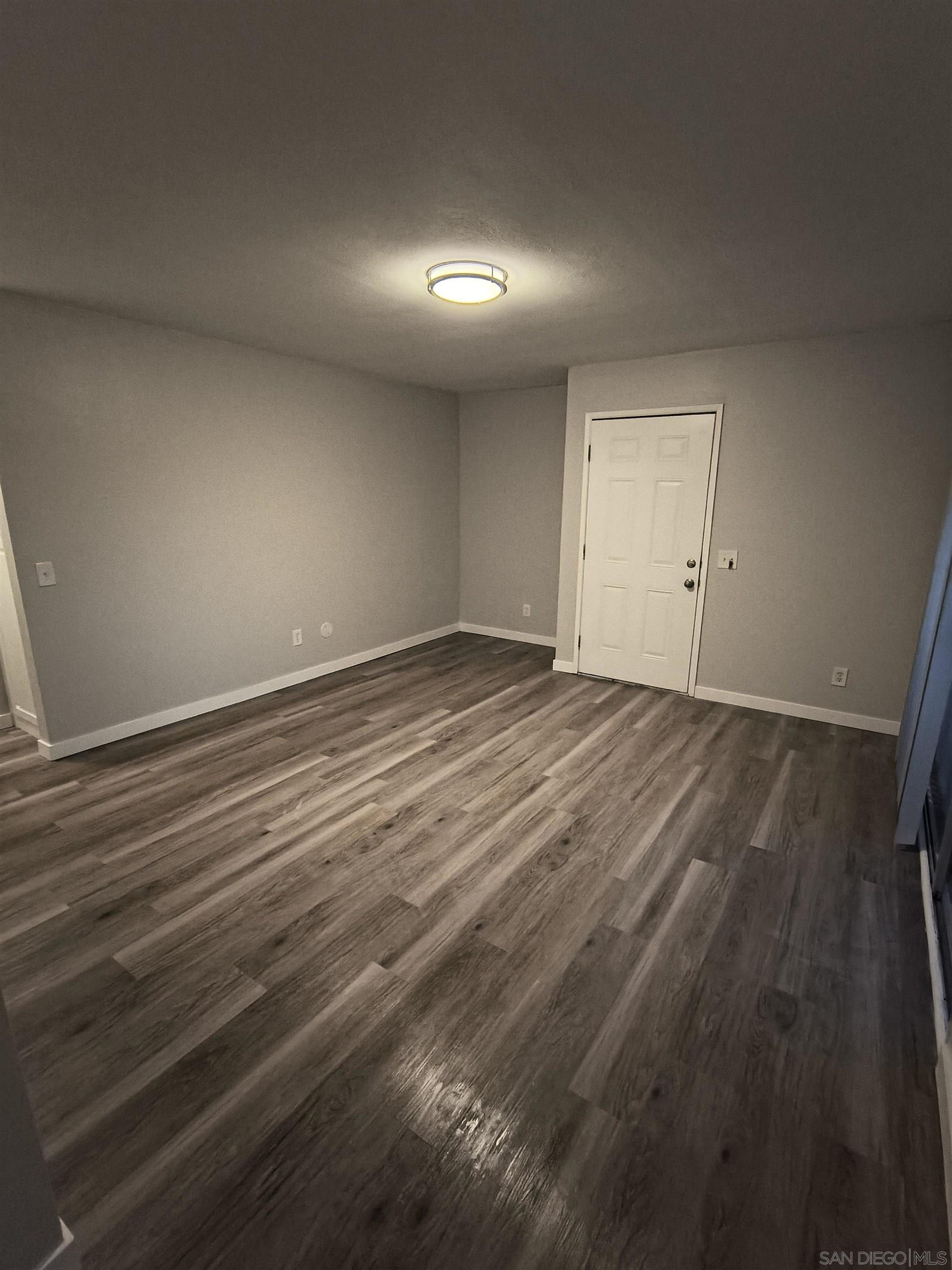 3557 Kenora Dr 22