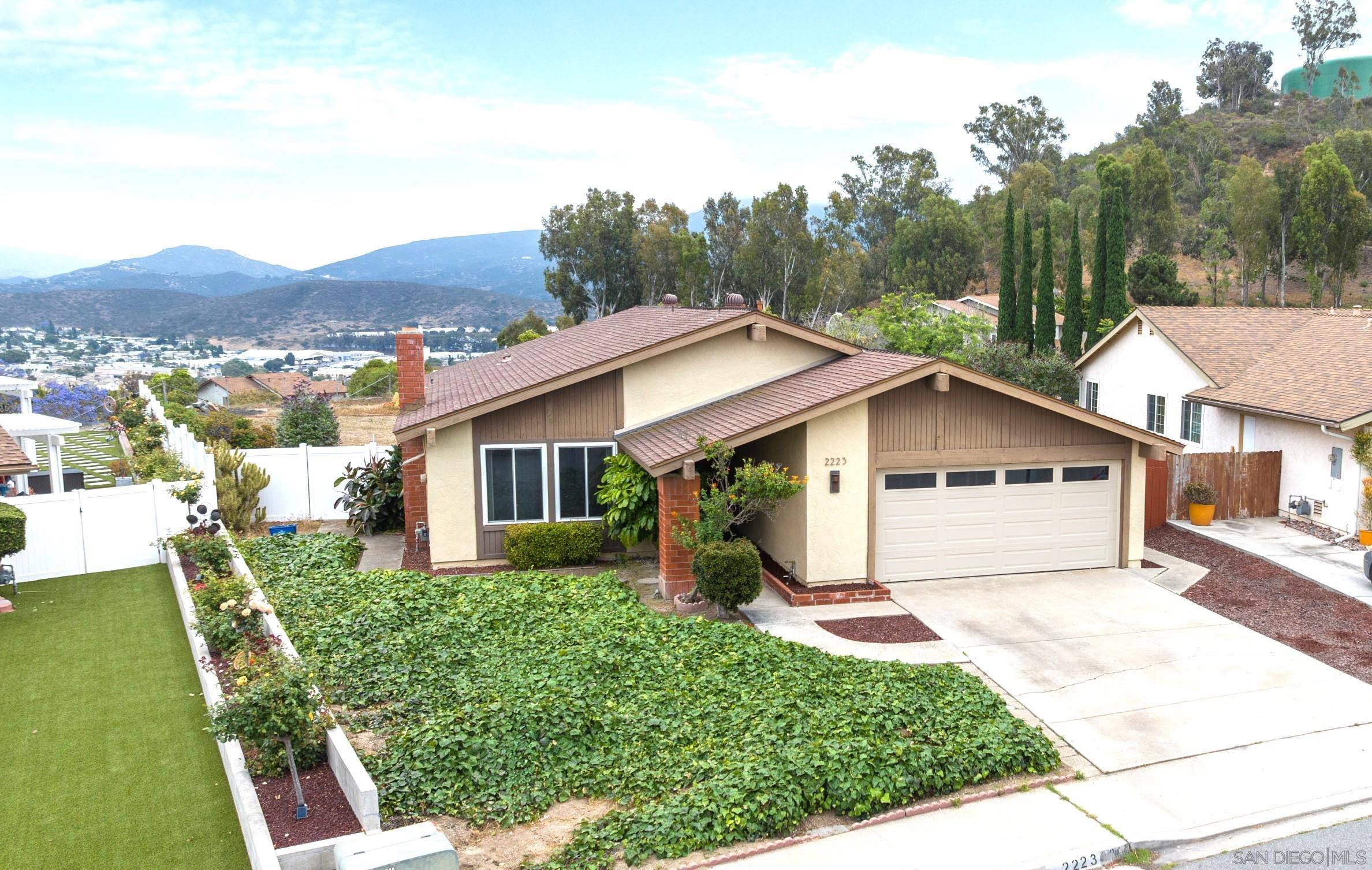 2223 Casa Cielo