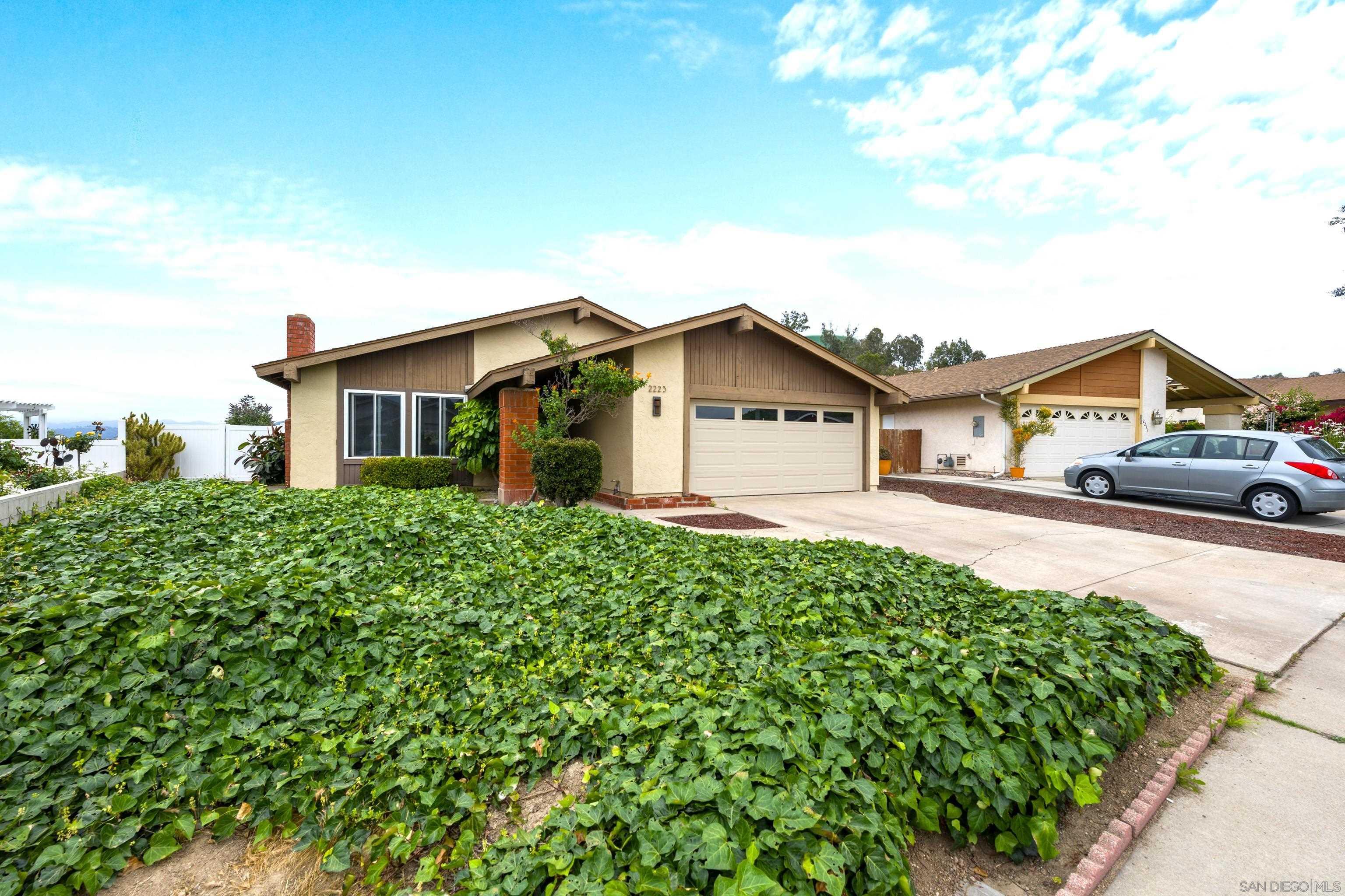 2223 Casa Cielo