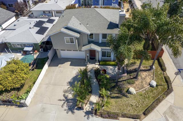 1110 Ebony Avenue