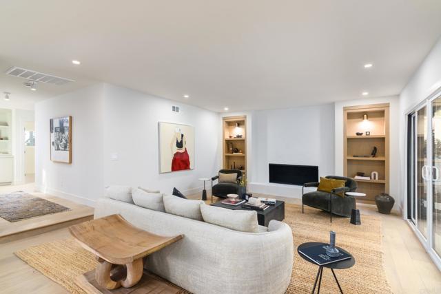 6081 Avenida Chamnez