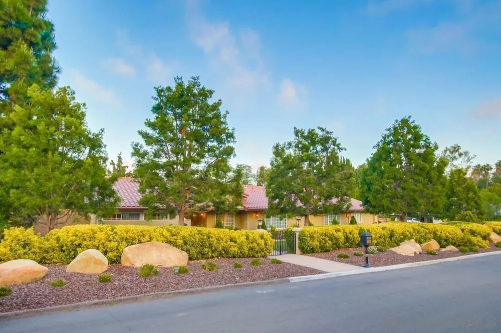 Poway, California 92064, United States, 5 Bedrooms Bedrooms, ,4 BathroomsBathrooms,Residential,Active,145536