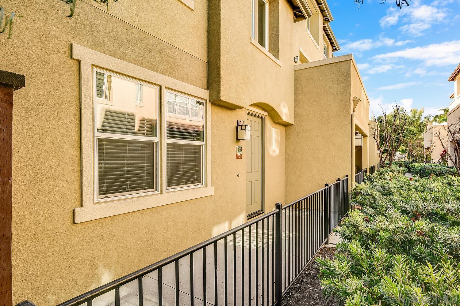 751 Paradise Way