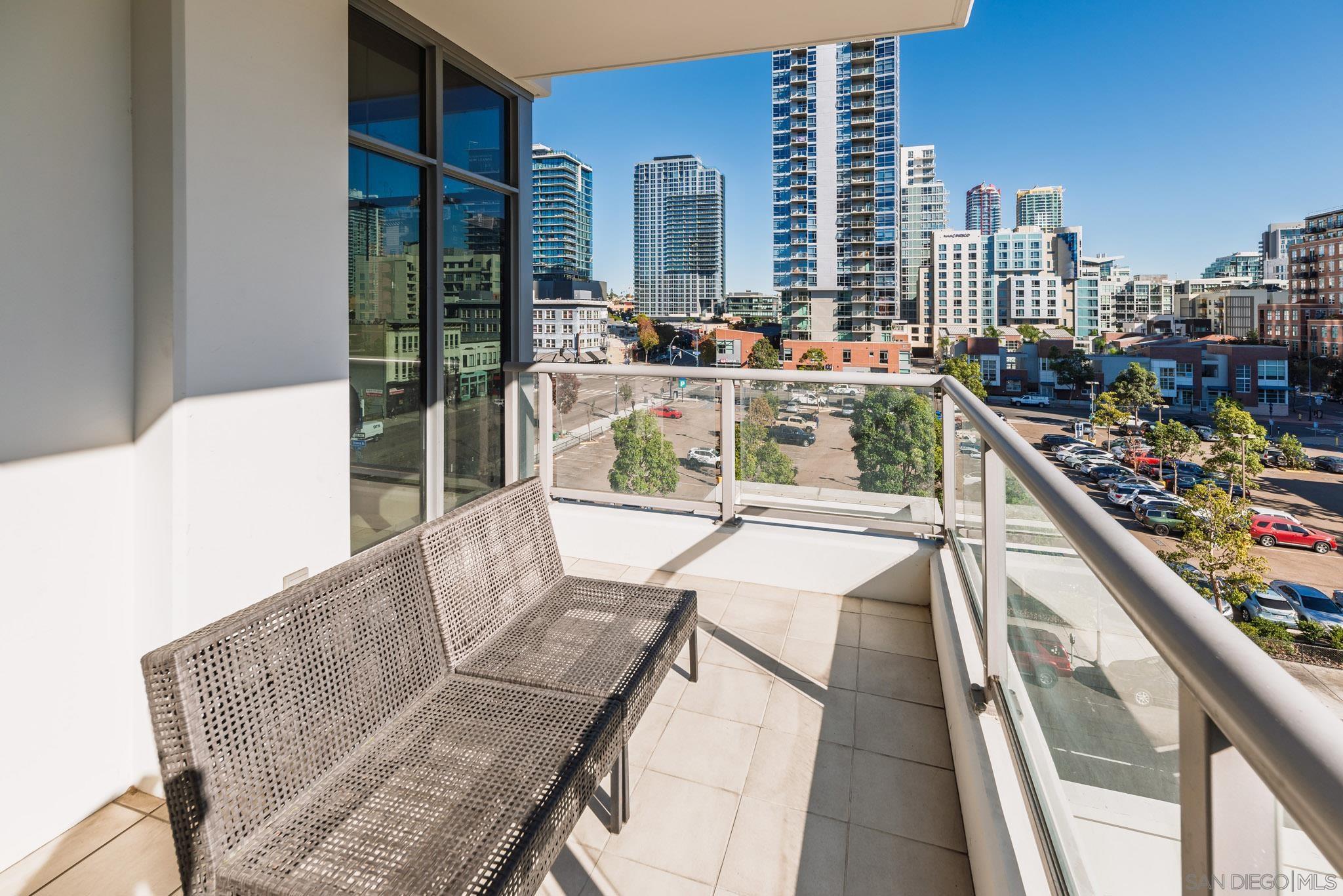 575 6th Ave 404