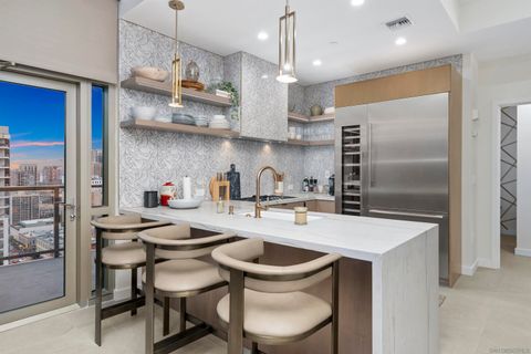 800 The Mark Ln 2108 San Diego CA 92101