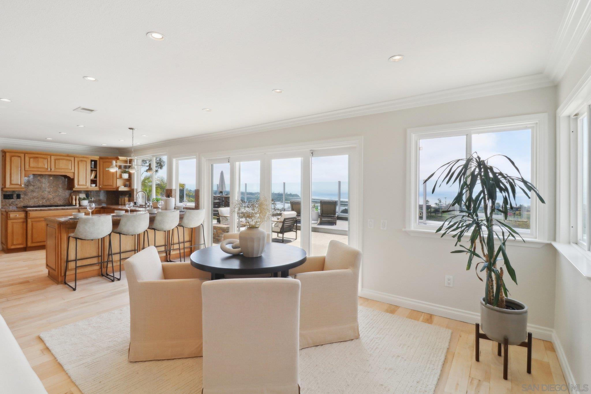2142 Bulrush