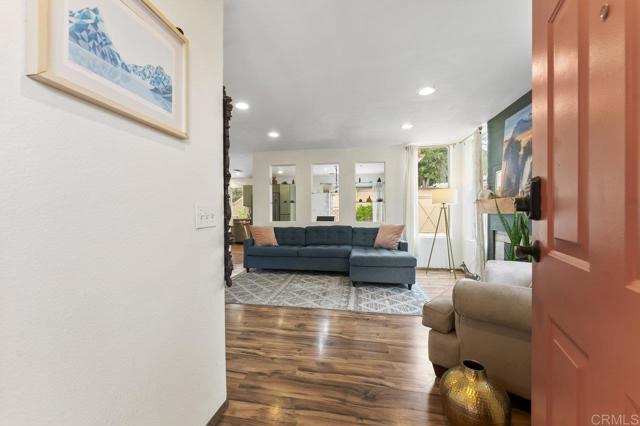 305 Cobblestone Place