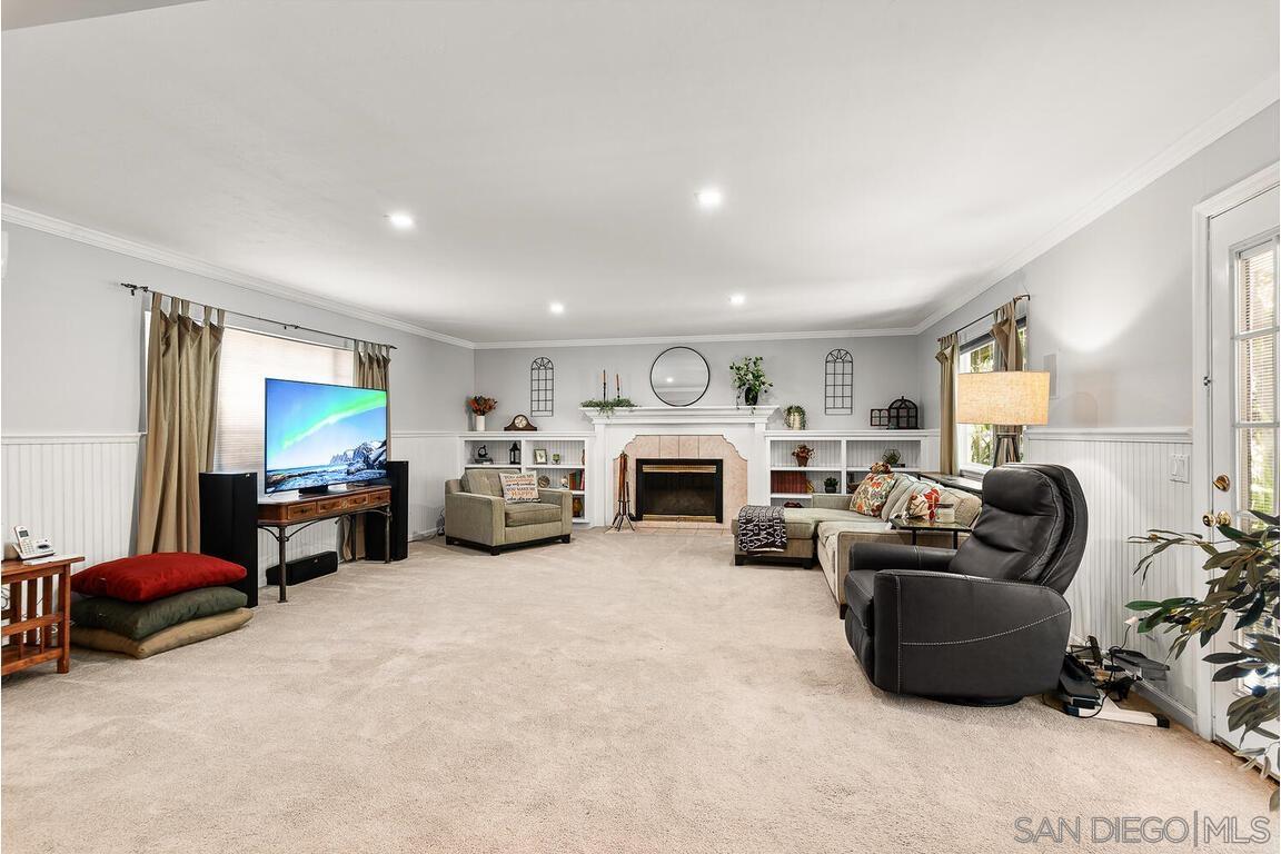 5483 Maisel Way
