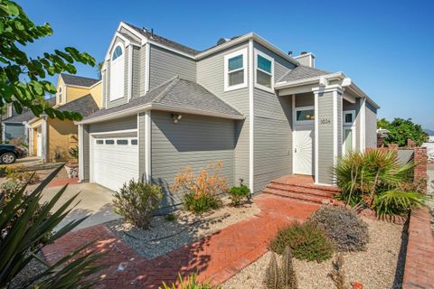 1834  Blackhawk Ave Oceanside CA 92056