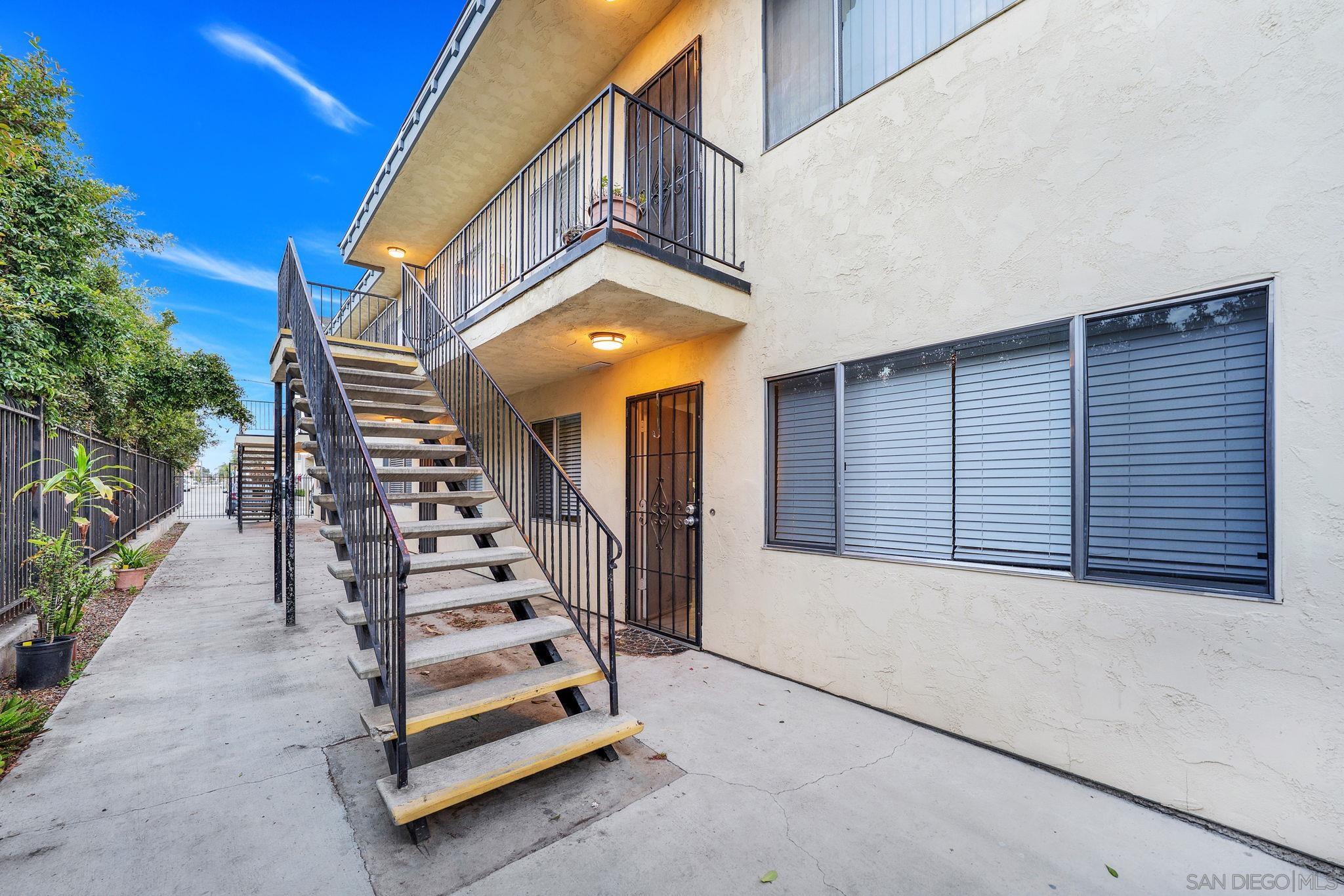1041 Calla Ave